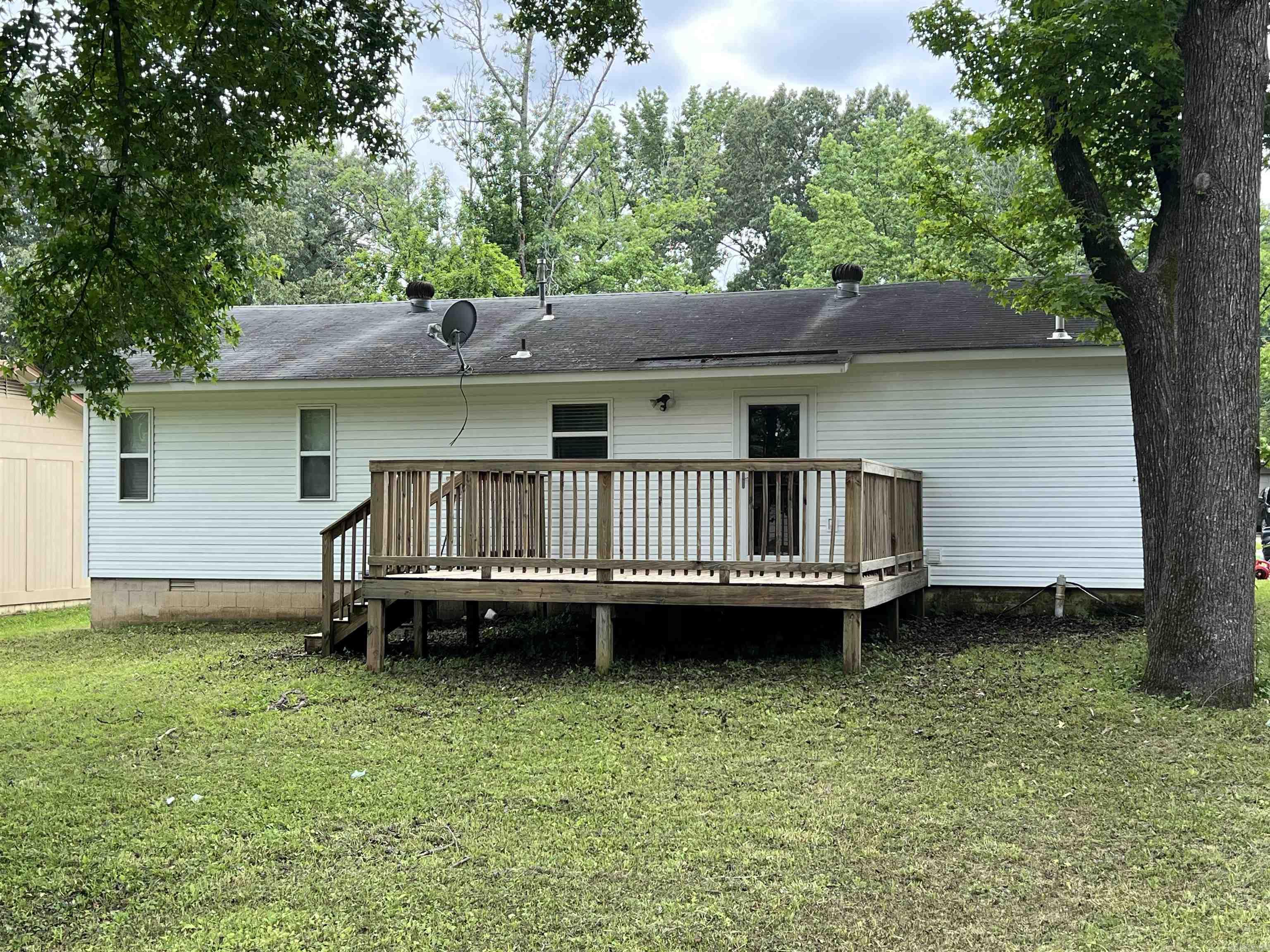 133  Lonsdale  Jacksonville, AR