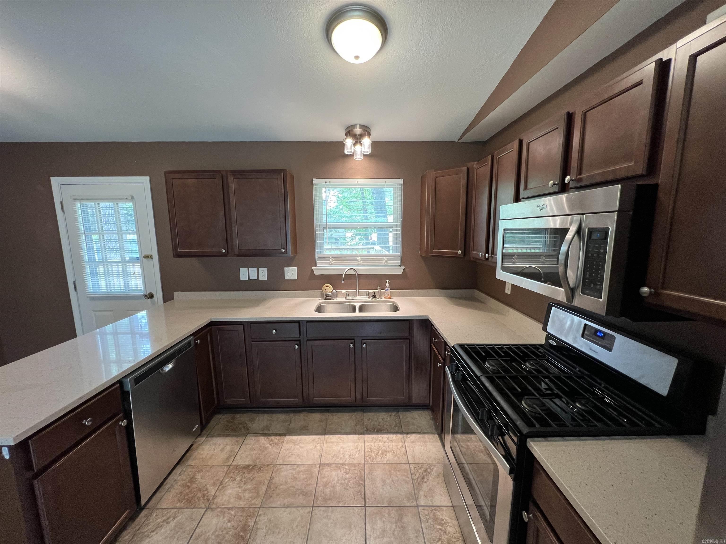 133  Lonsdale  Jacksonville, AR