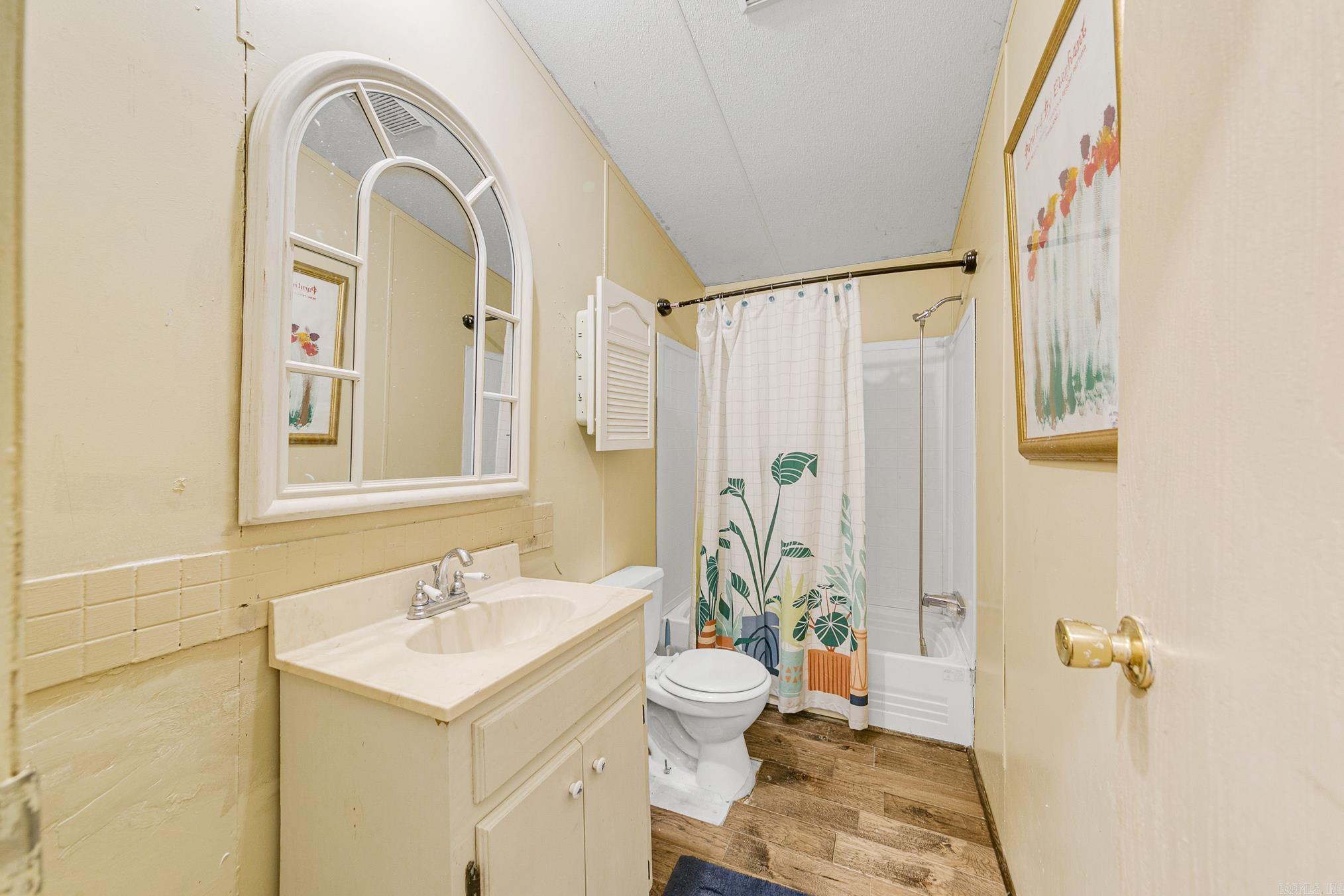 106 E Timothy  Ward, AR