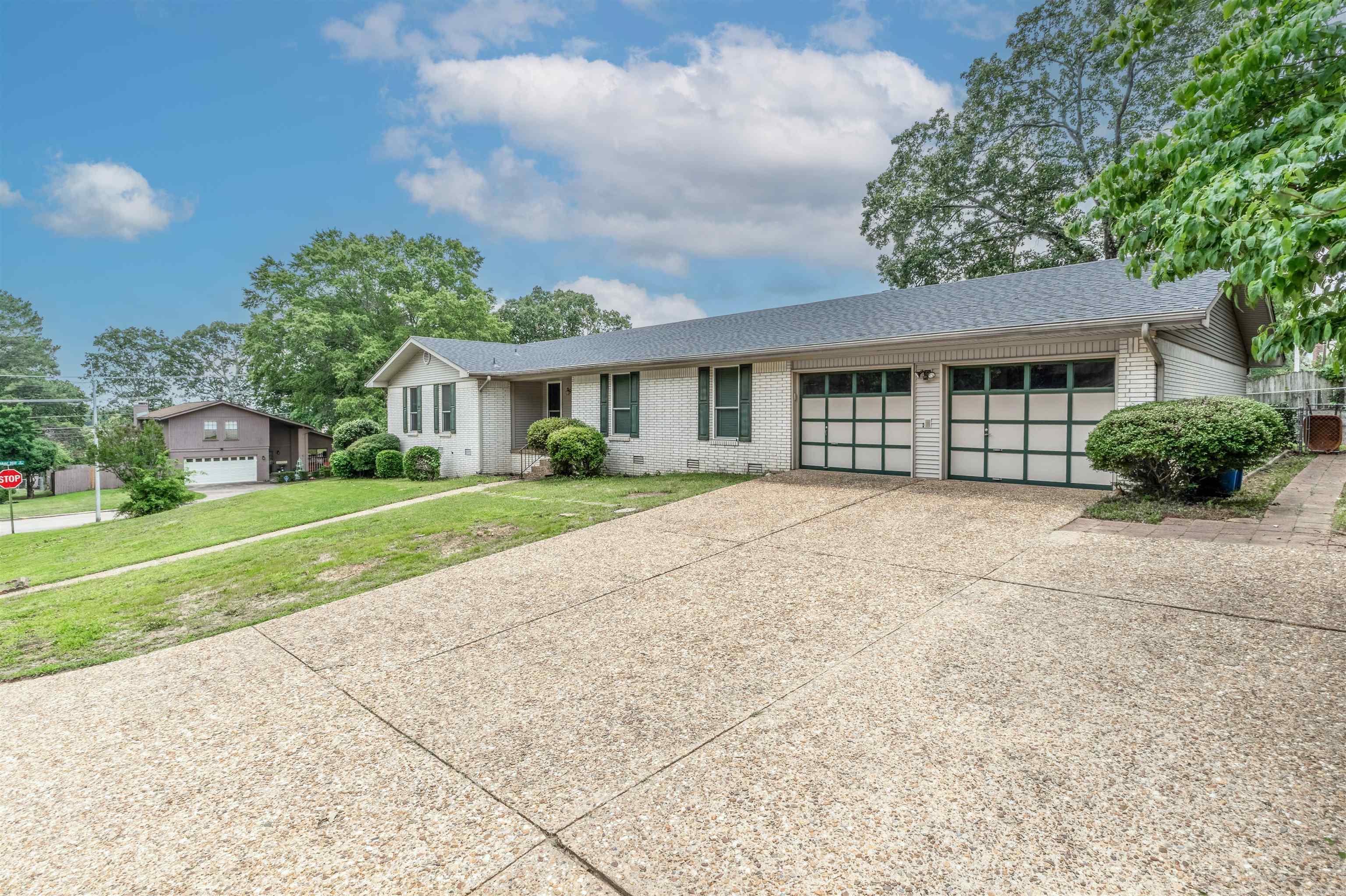4204  Fox Hill  North Little Rock, AR