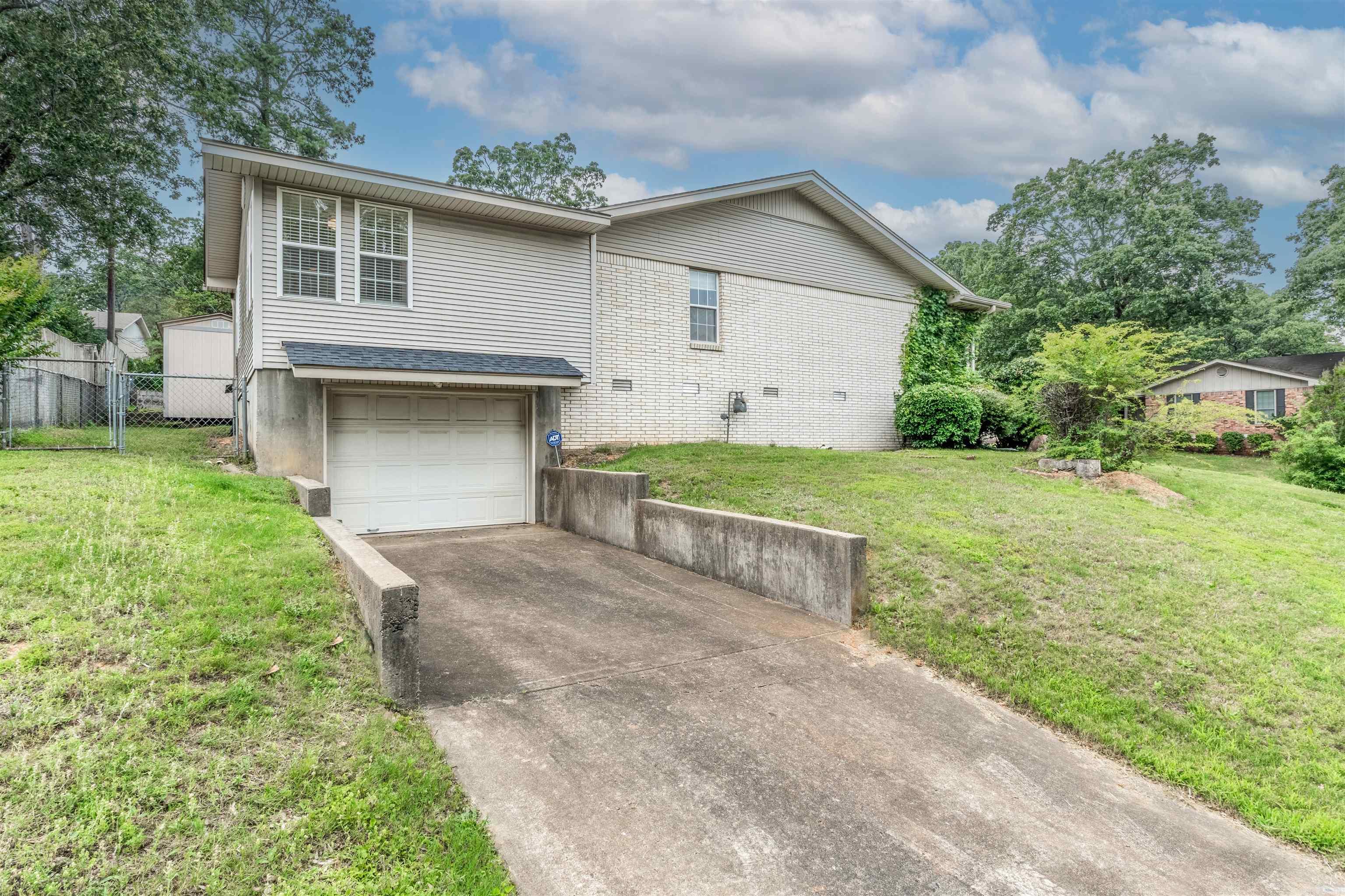4204  Fox Hill  North Little Rock, AR