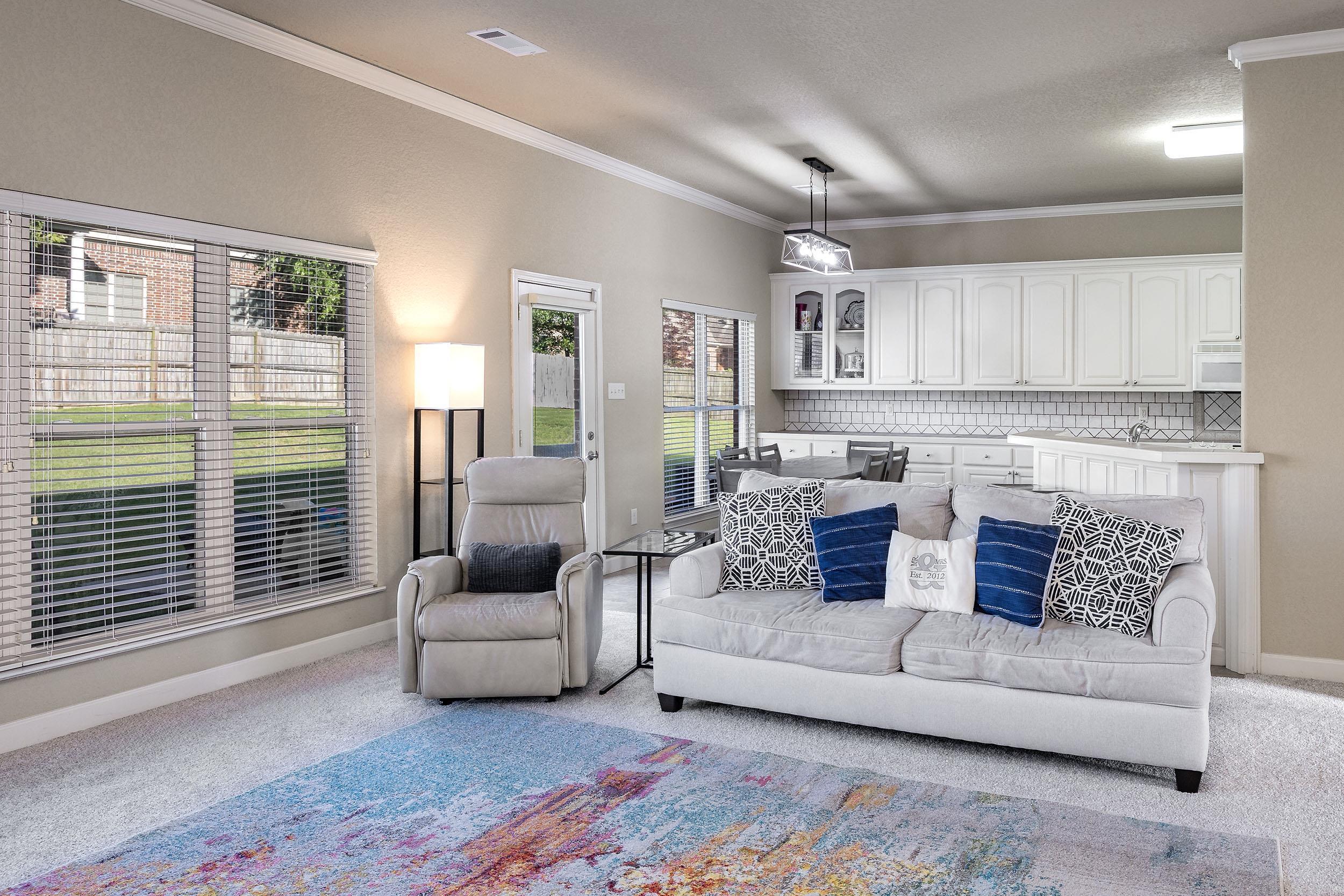 7512  Union Square  Benton, AR