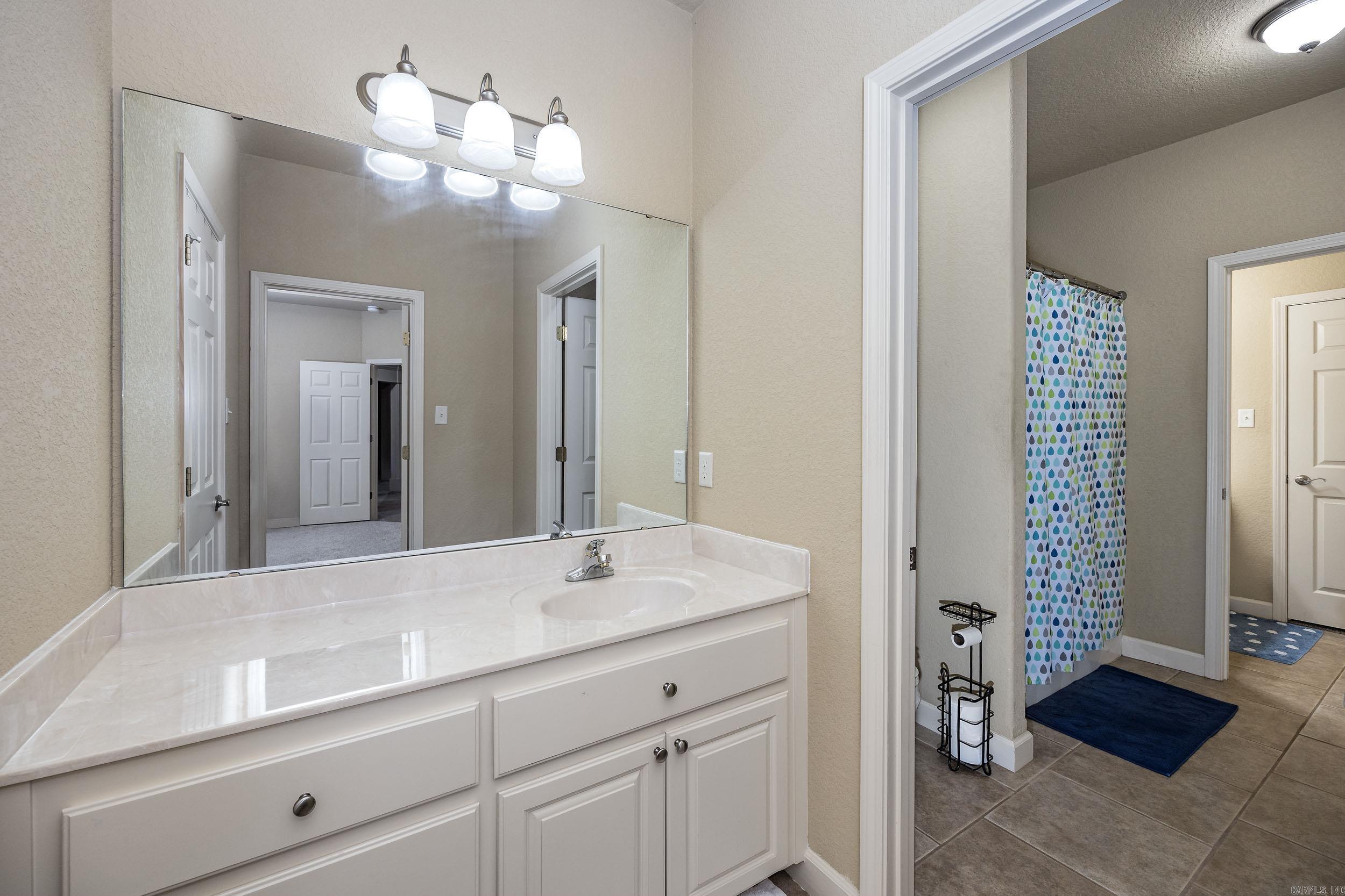 7512  Union Square  Benton, AR