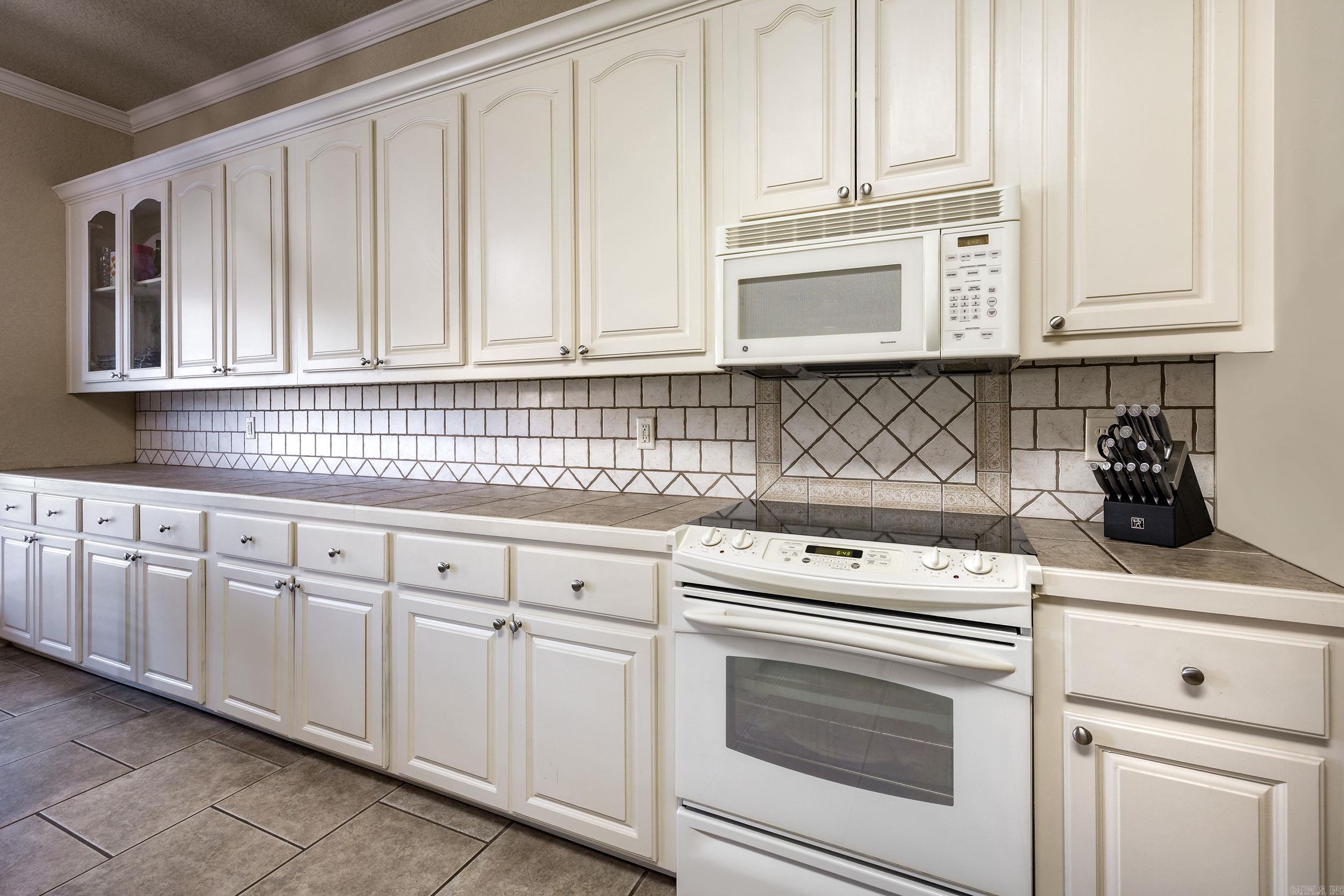 7512  Union Square  Benton, AR