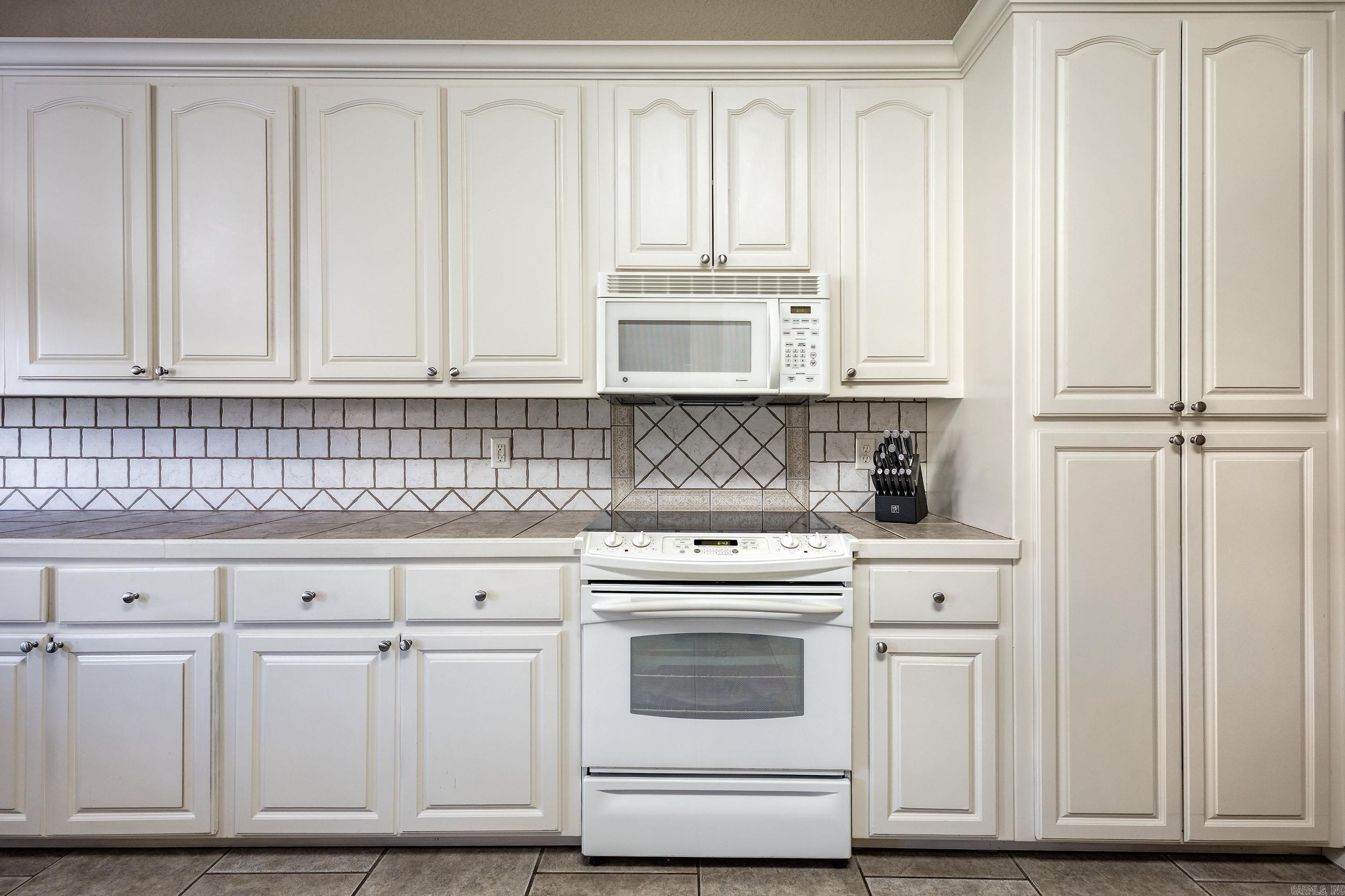 7512  Union Square  Benton, AR