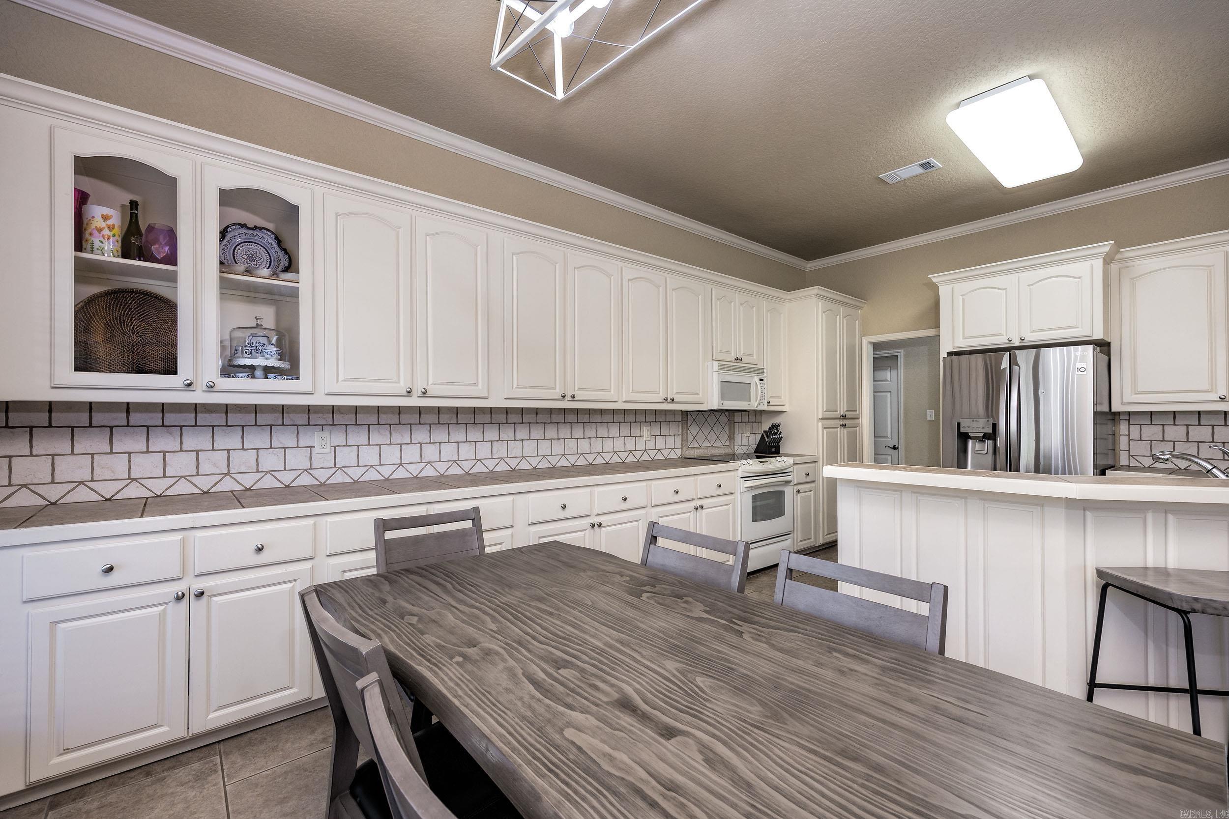 7512  Union Square  Benton, AR