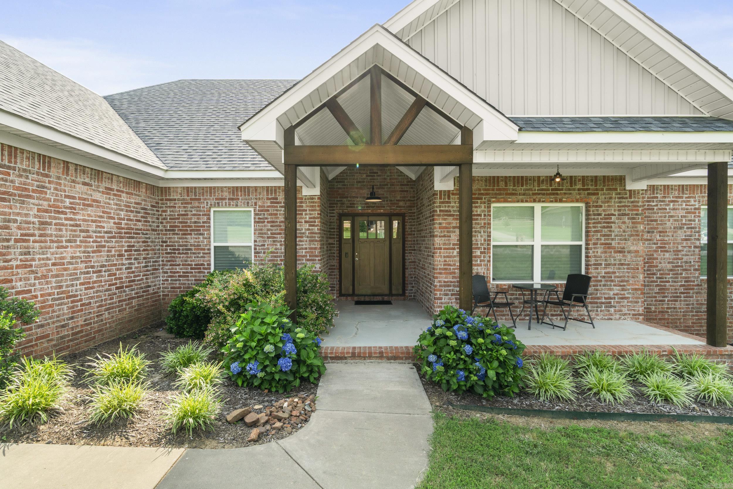 215  Covey  Beebe, AR