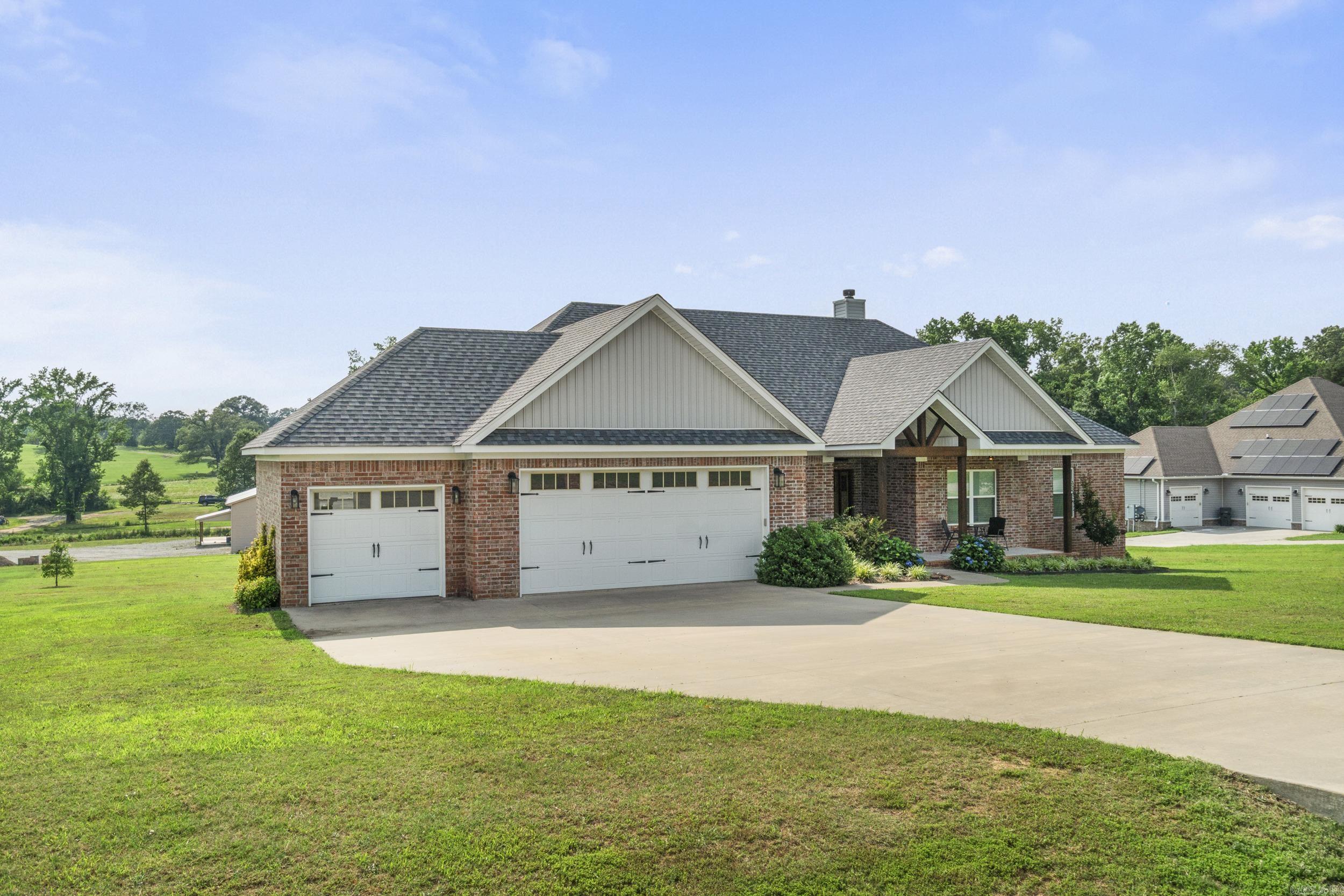215  Covey  Beebe, AR