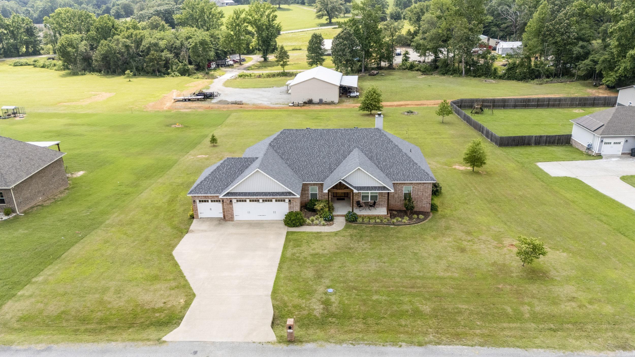 215  Covey  Beebe, AR