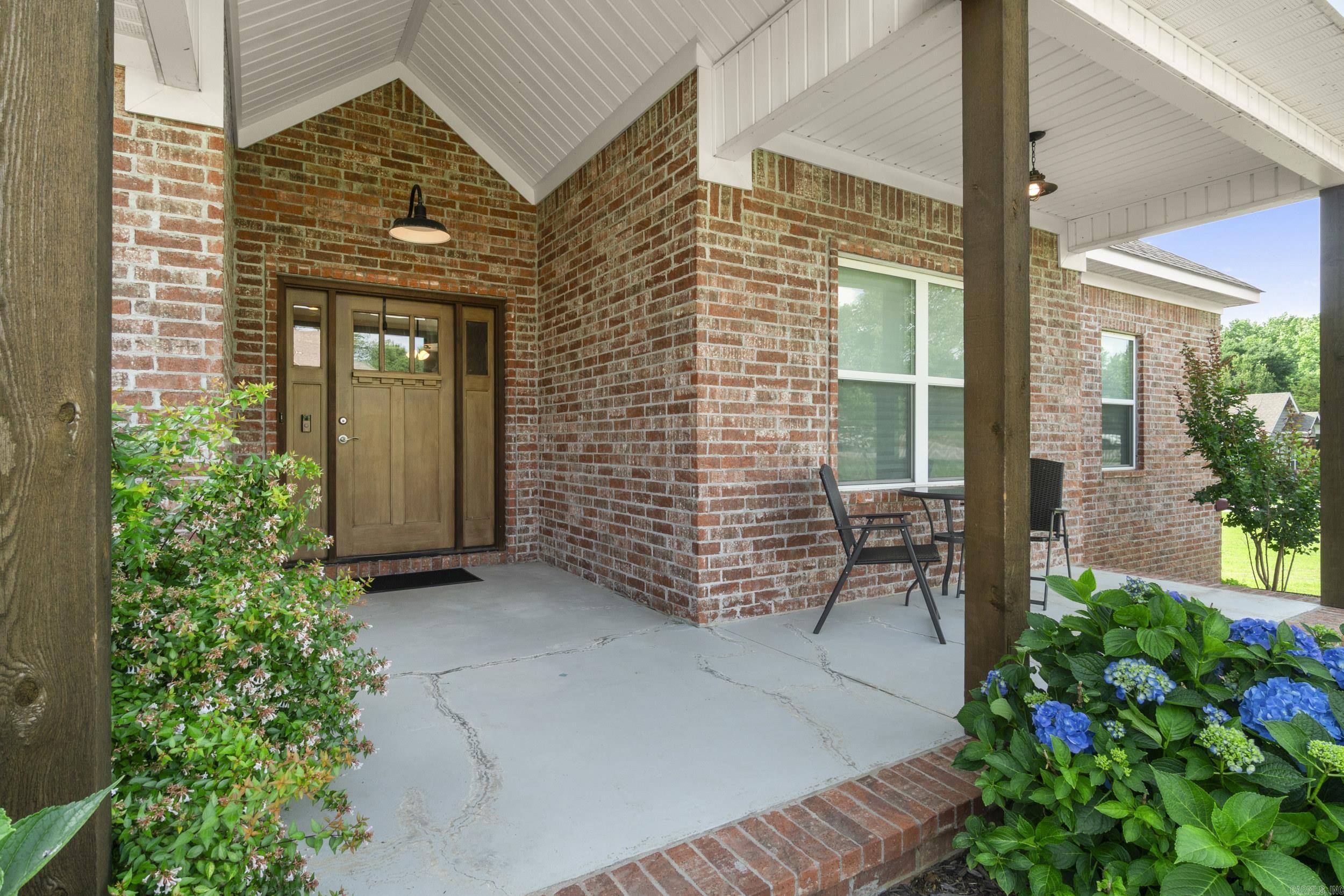 215  Covey  Beebe, AR