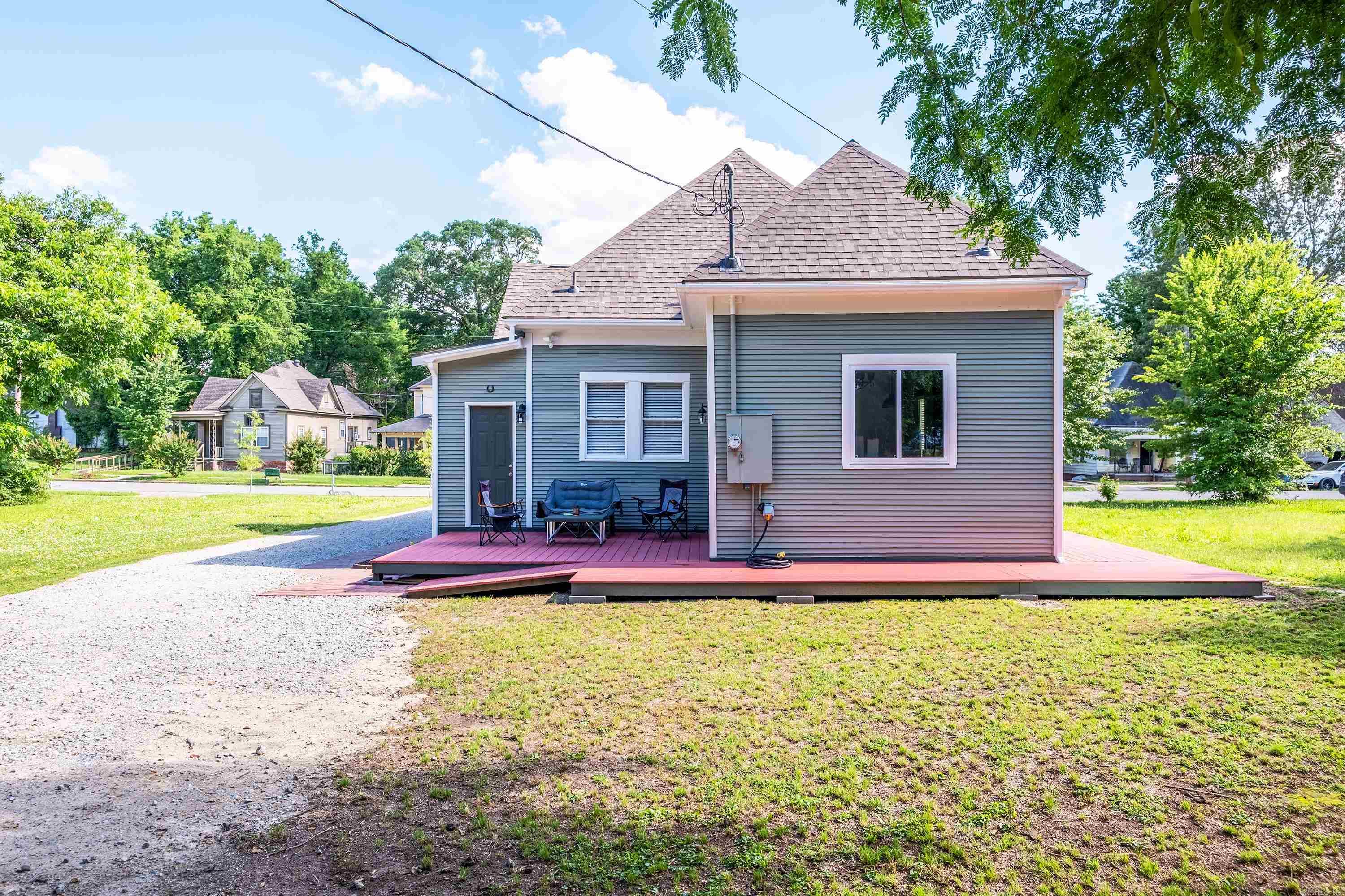 2416  13th  Little Rock, AR