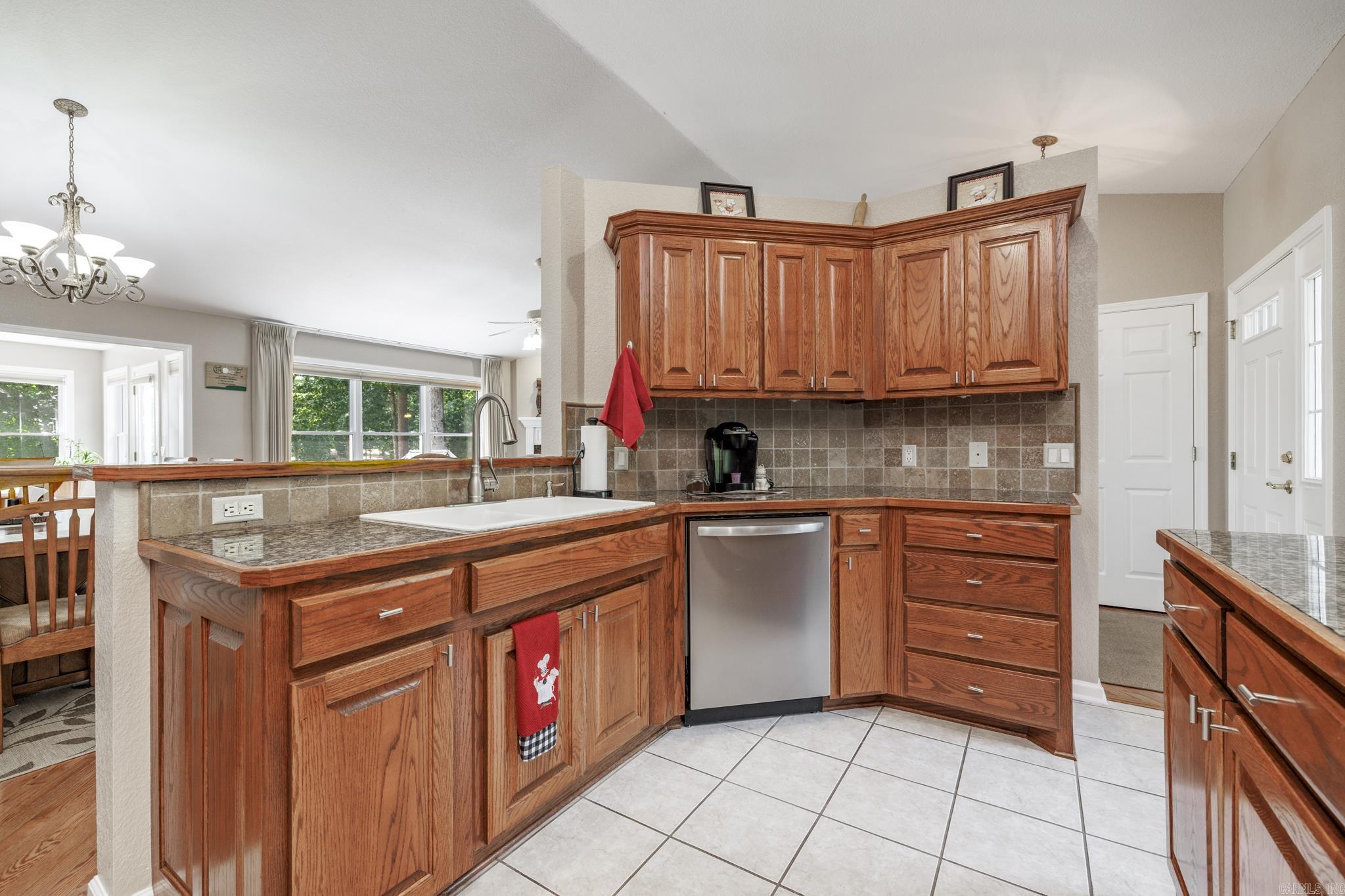 28  Magellan  Hot Springs Village, AR