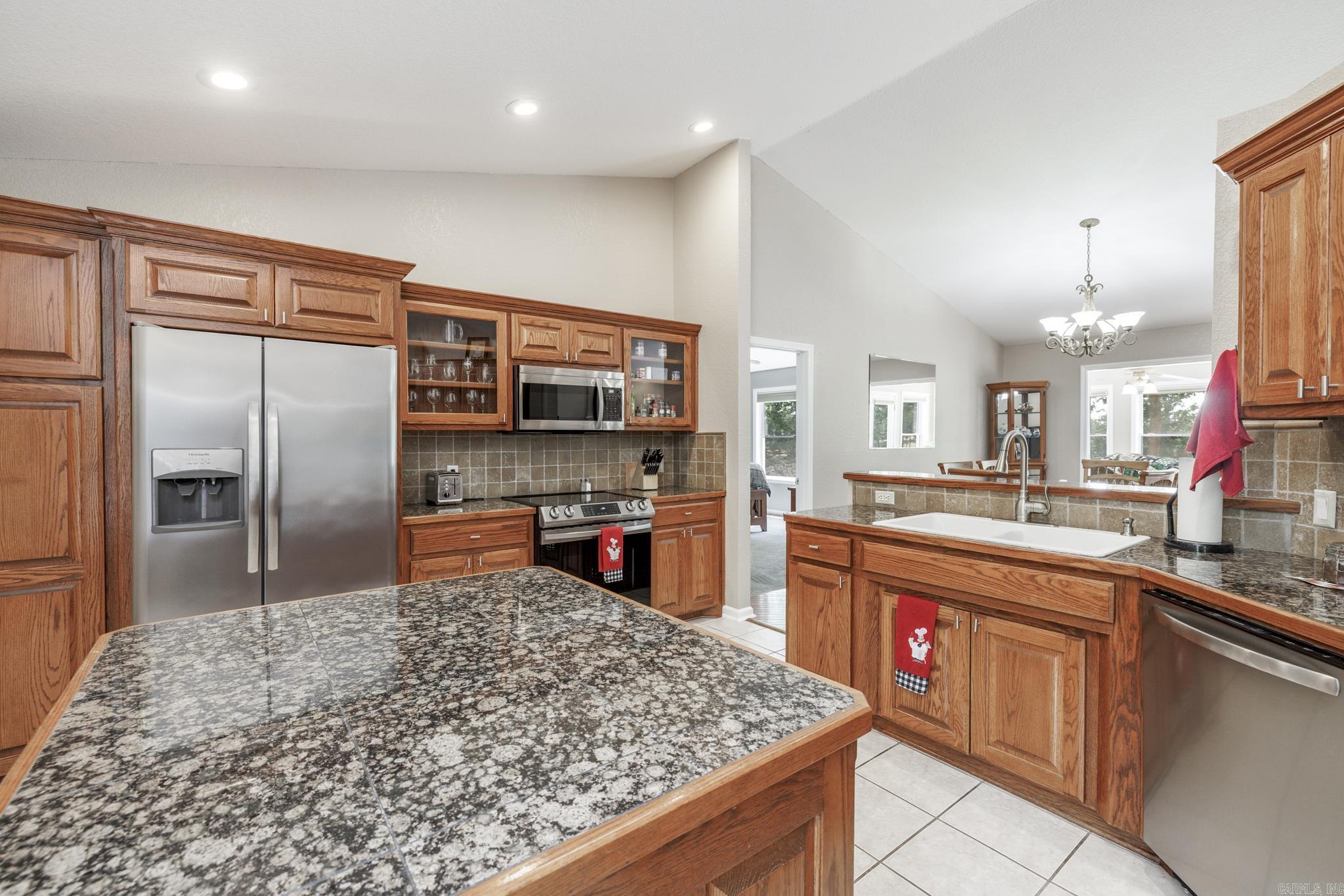 28  Magellan  Hot Springs Village, AR