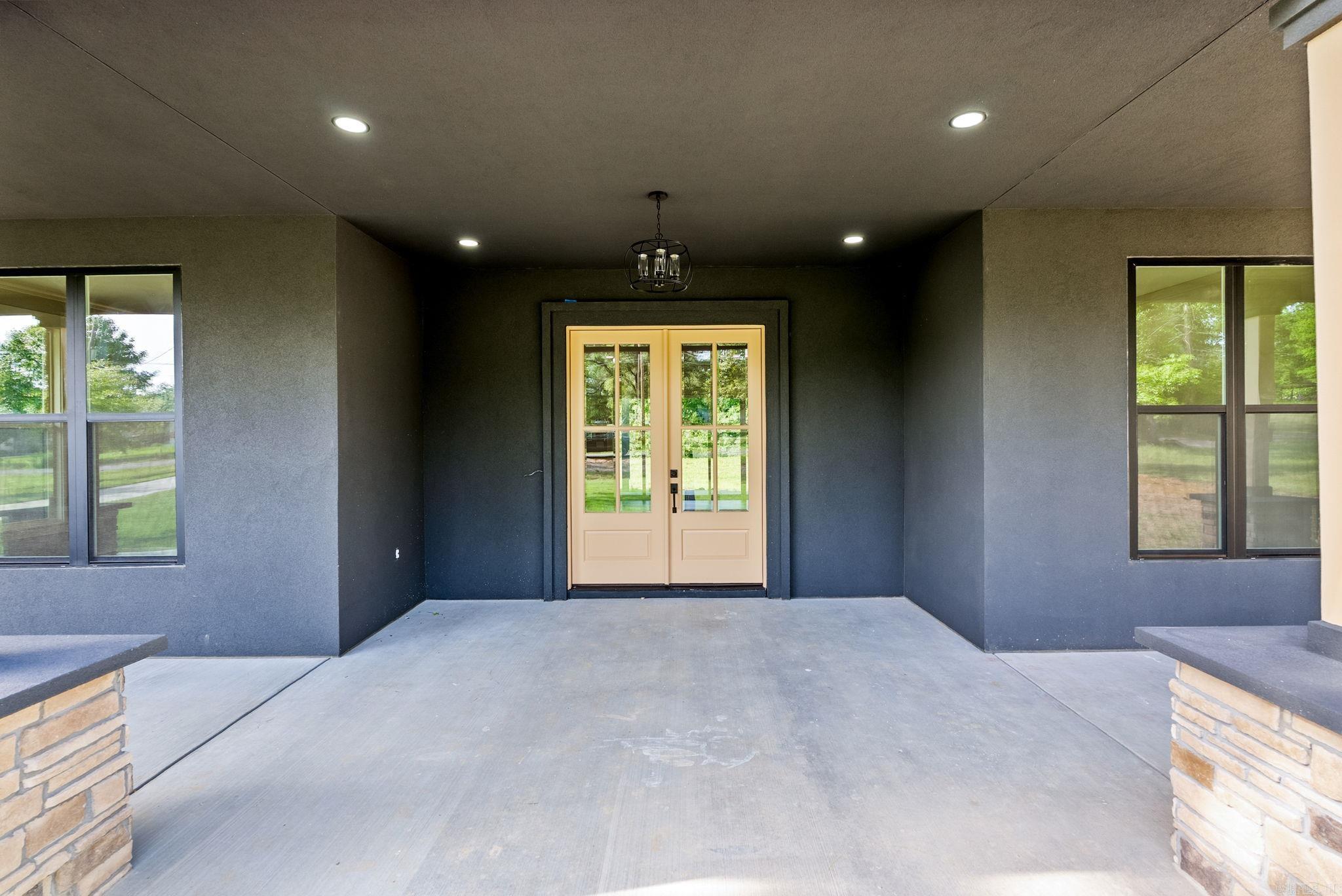 3432  Centark Cir  Alexander, AR