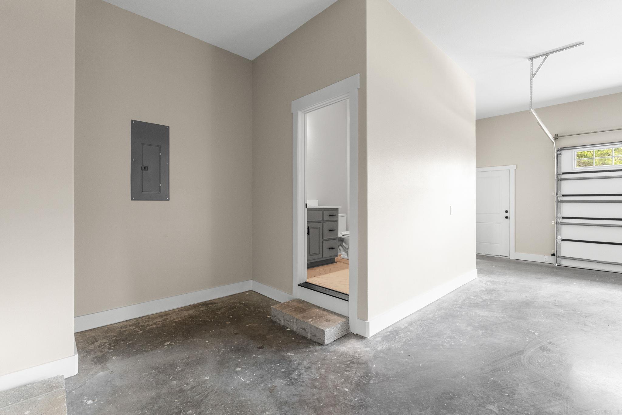 3432  Centark Cir  Alexander, AR