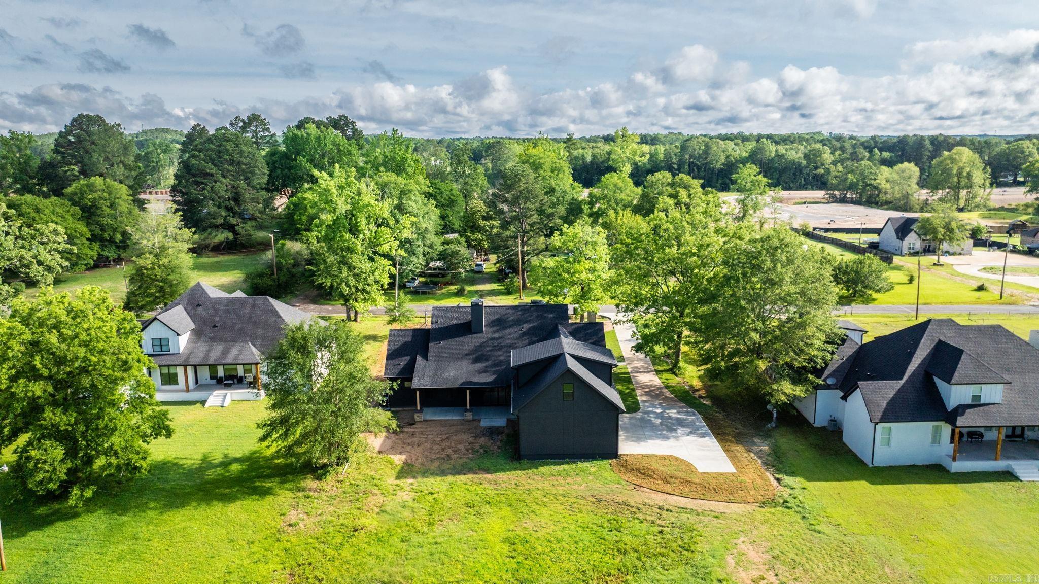 3432  Centark Cir  Alexander, AR
