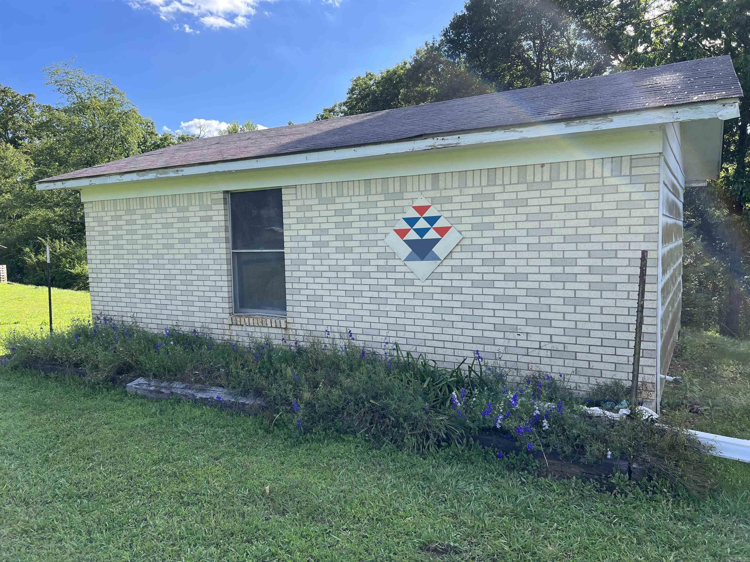 130  Polk Road 627  Mena, AR