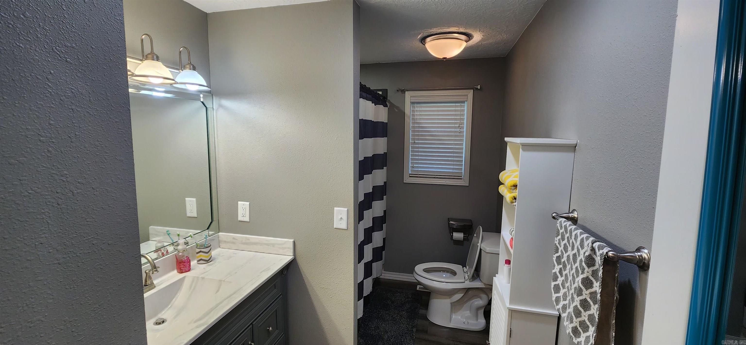 812  Douglas Circle  Mountain Home, AR