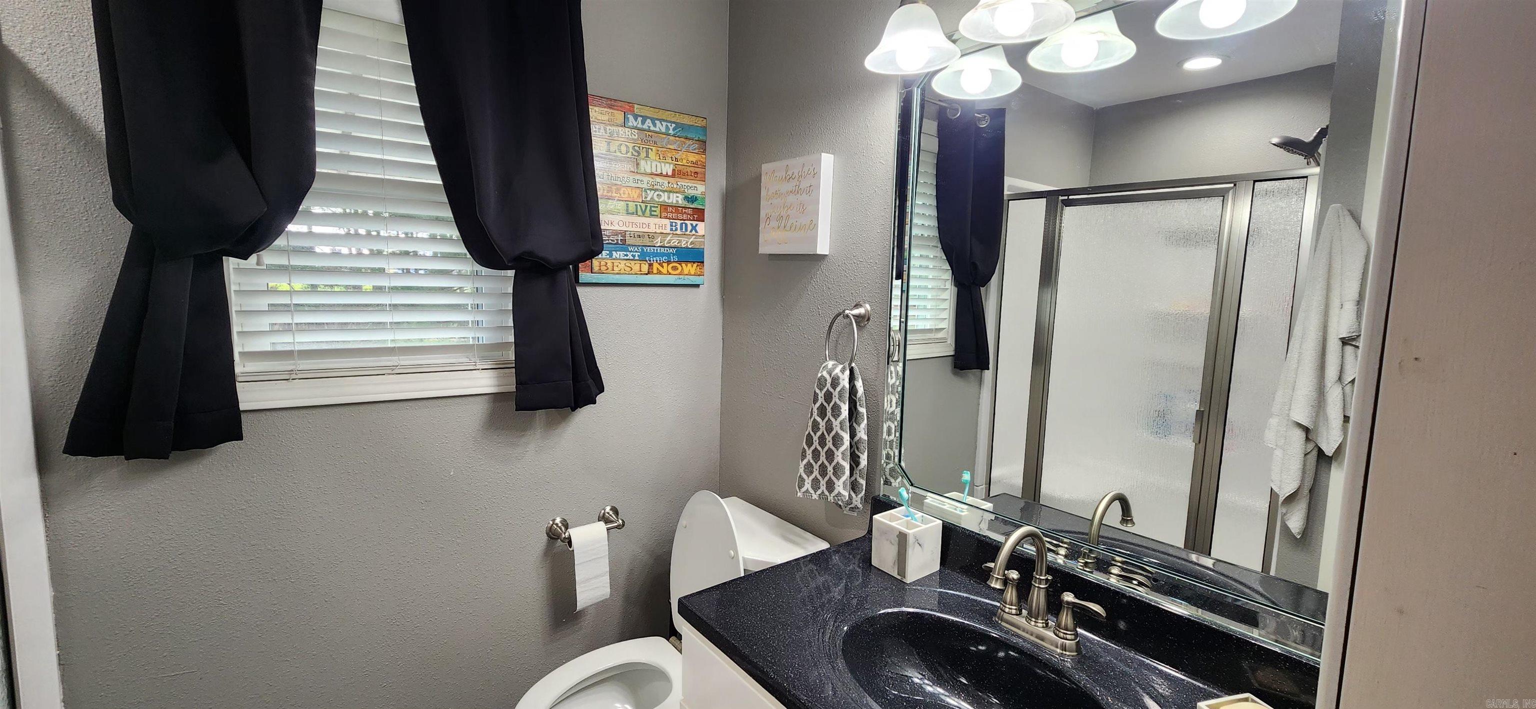 812  Douglas Circle  Mountain Home, AR