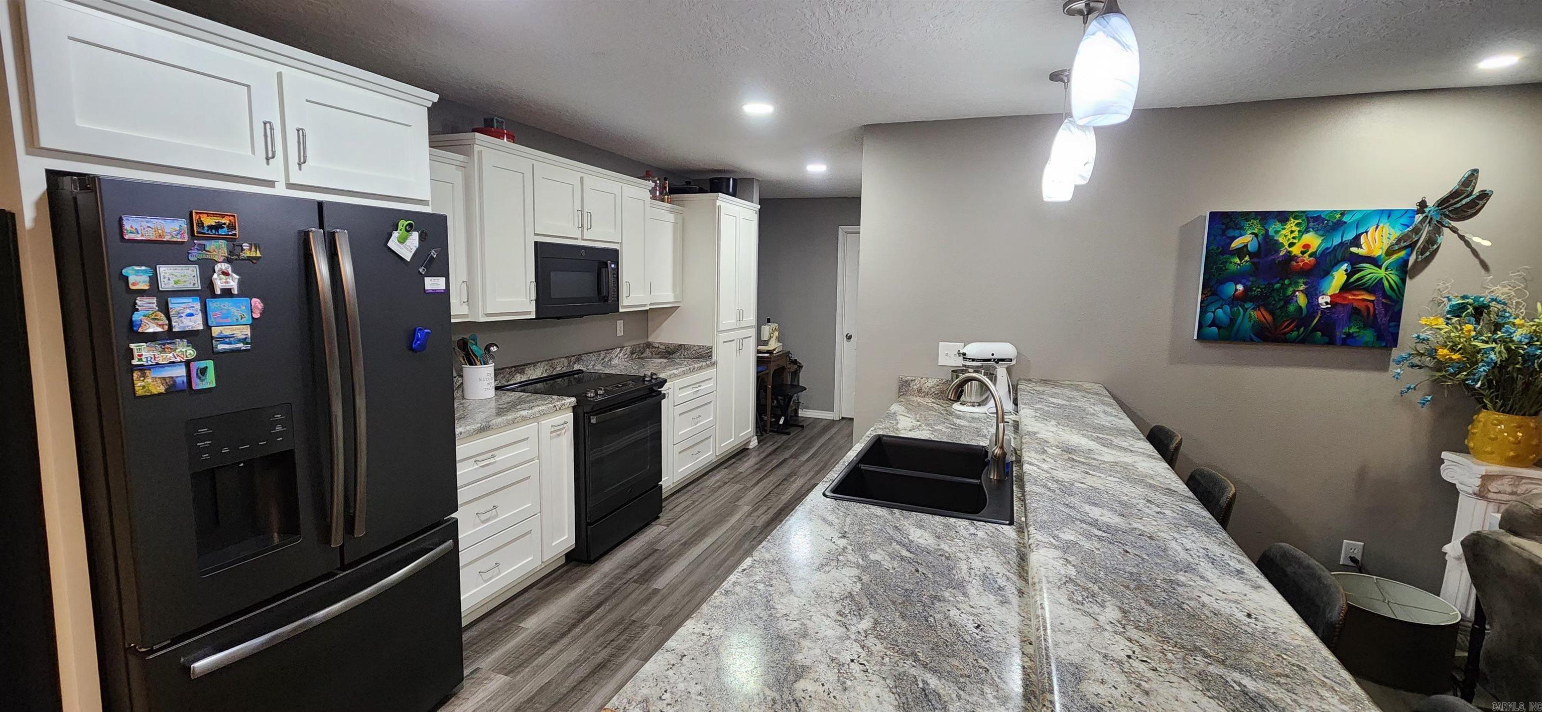 812  Douglas Circle  Mountain Home, AR