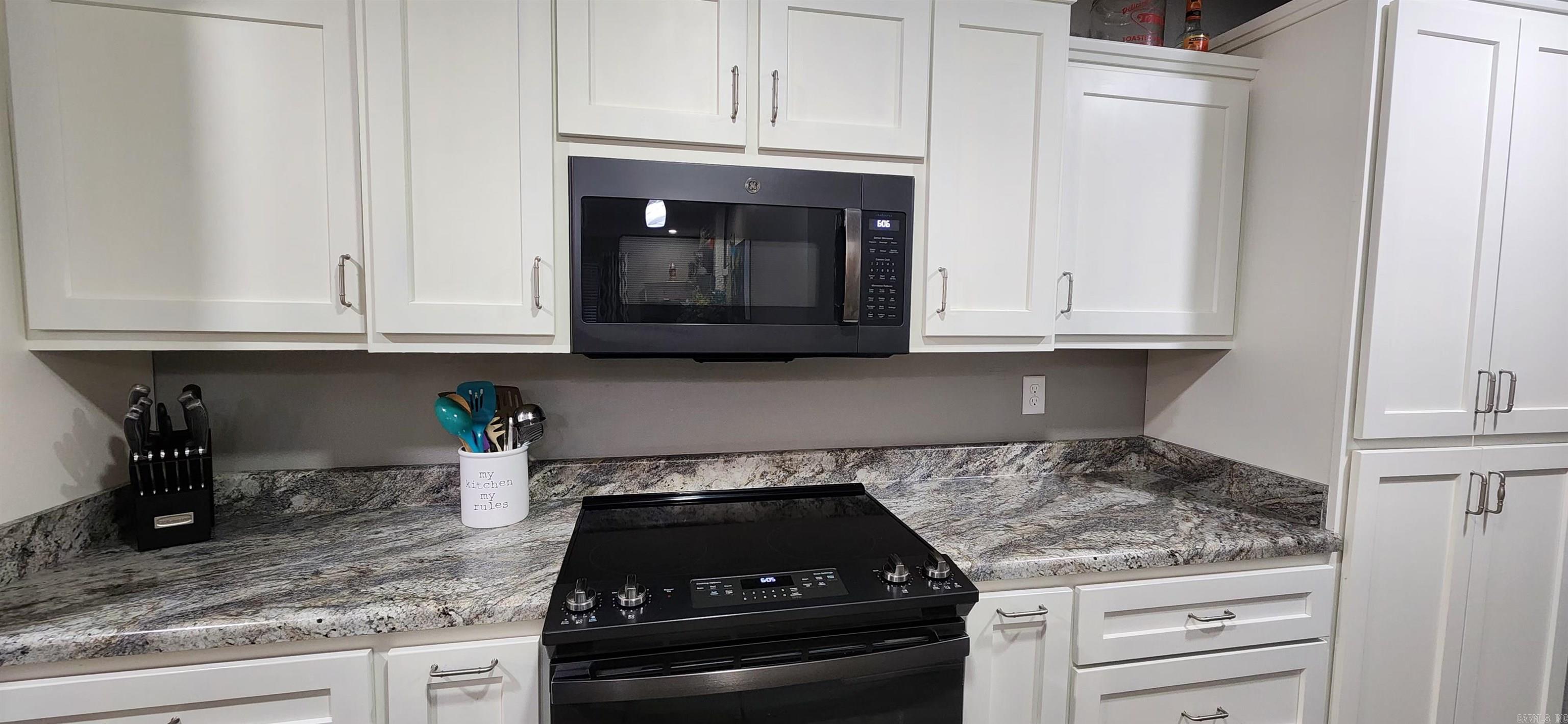 812  Douglas Circle  Mountain Home, AR
