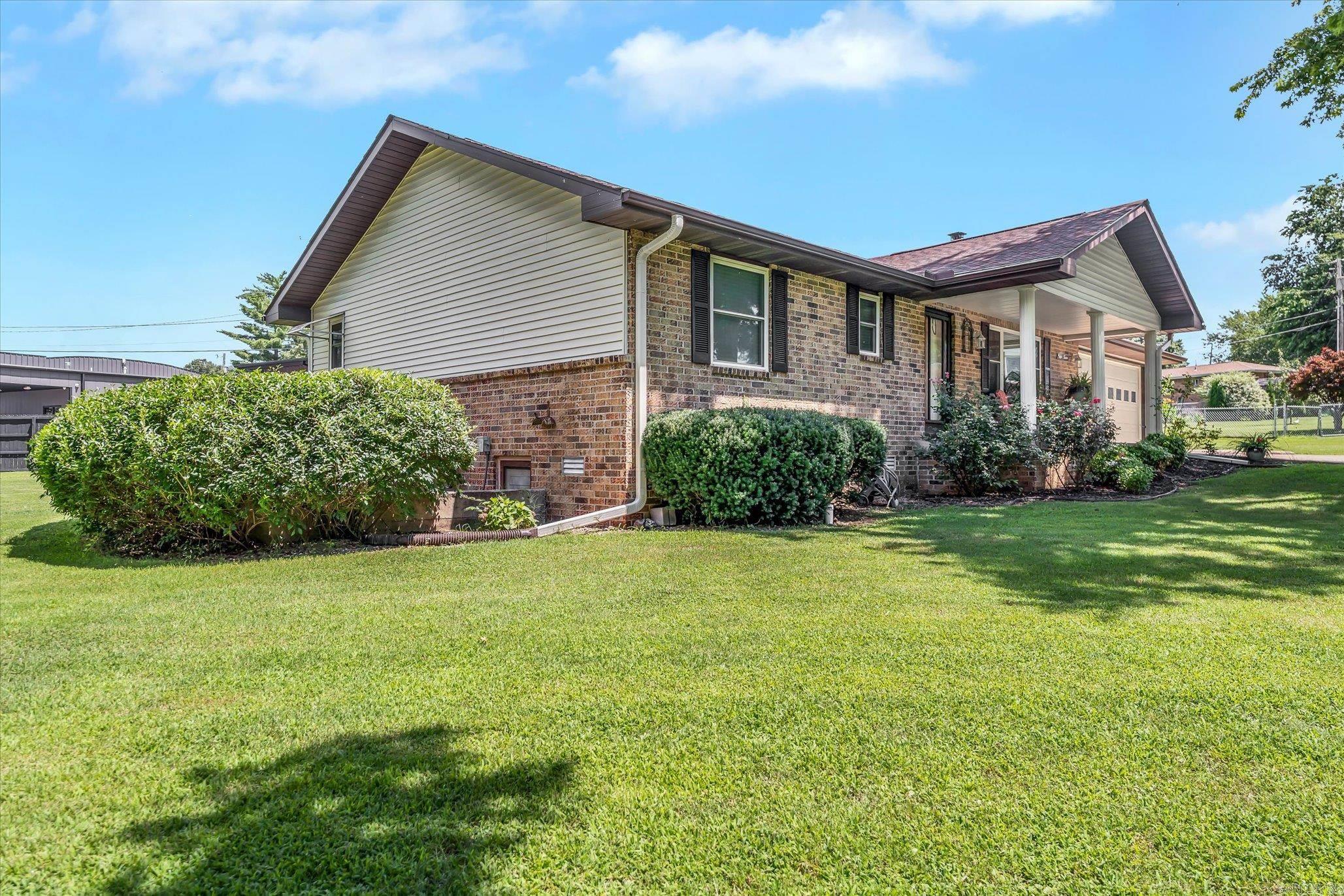 812 Douglas Circle  Mountain Home, AR