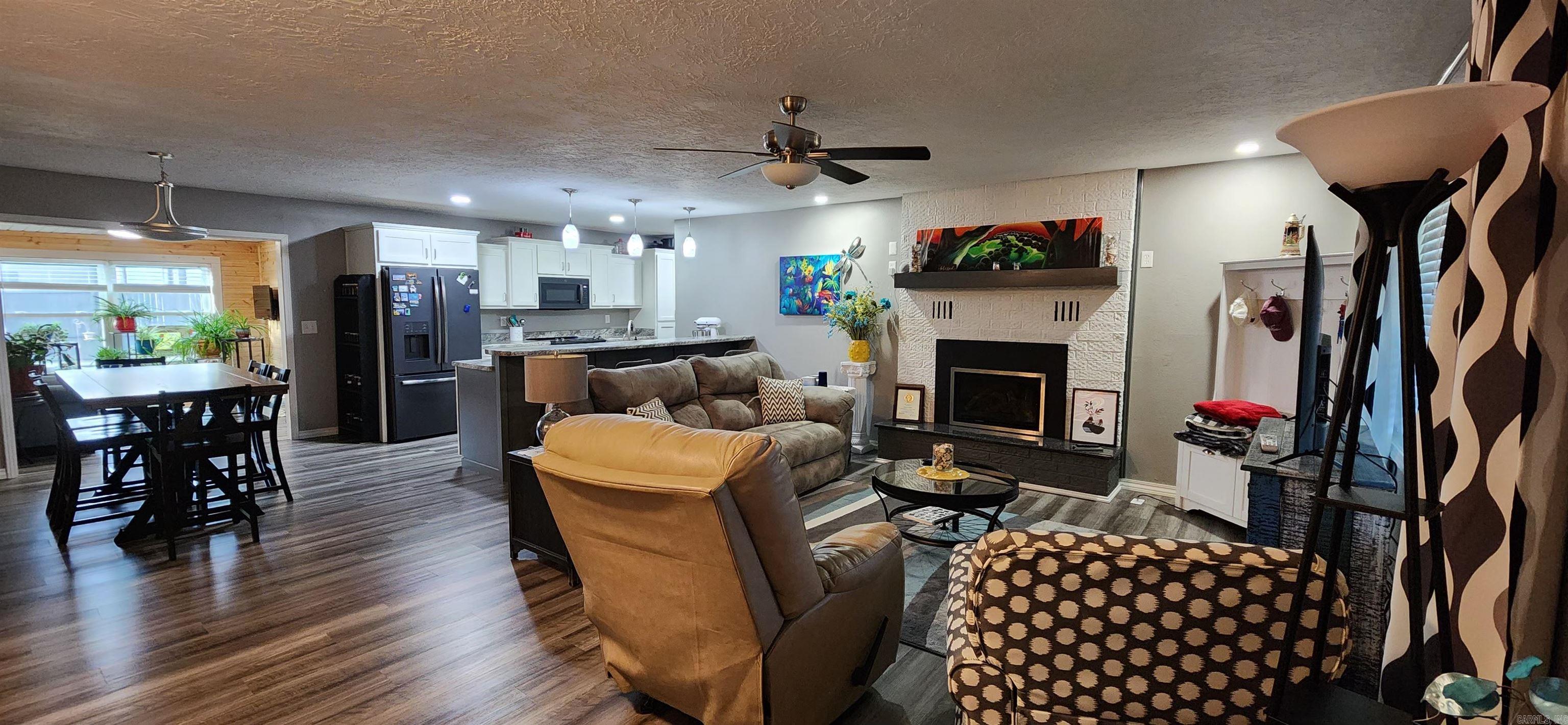 812  Douglas Circle  Mountain Home, AR