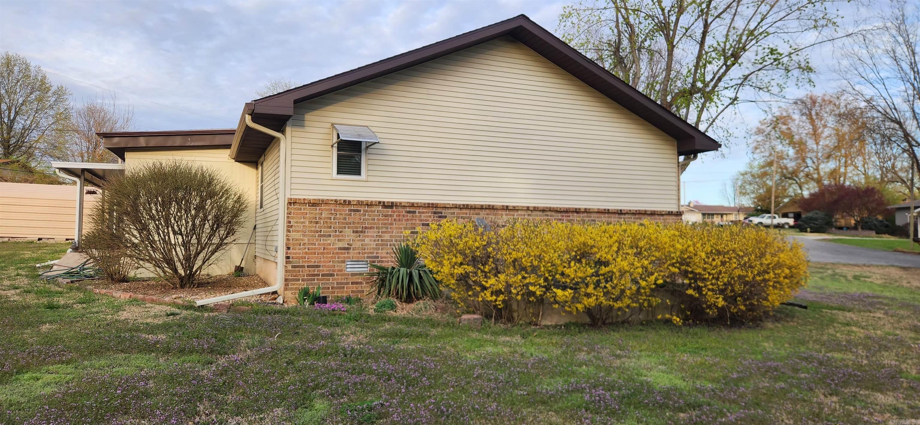 812  Douglas Circle  Mountain Home, AR