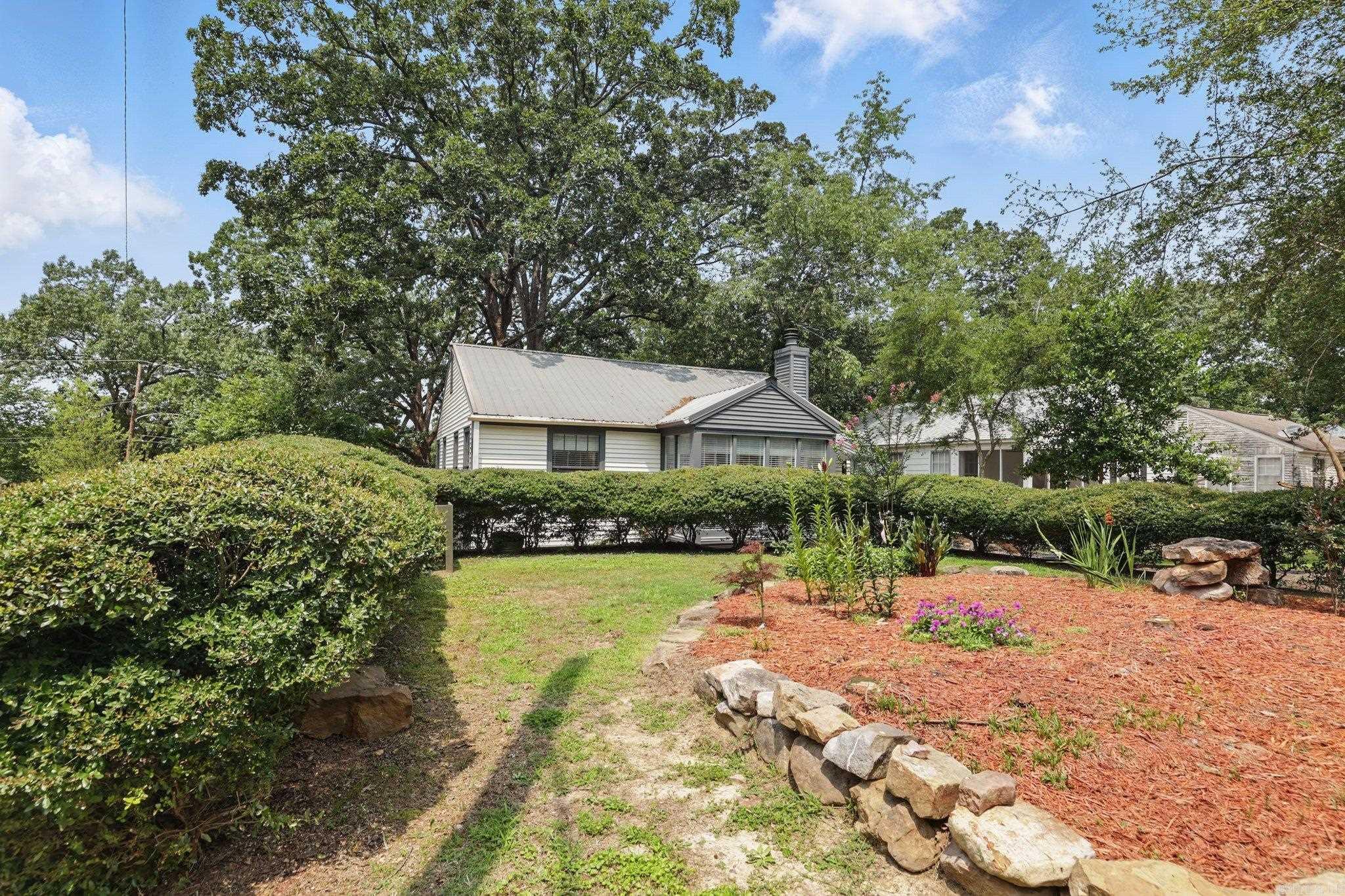 1810 S Pierce Street  Little Rock, AR