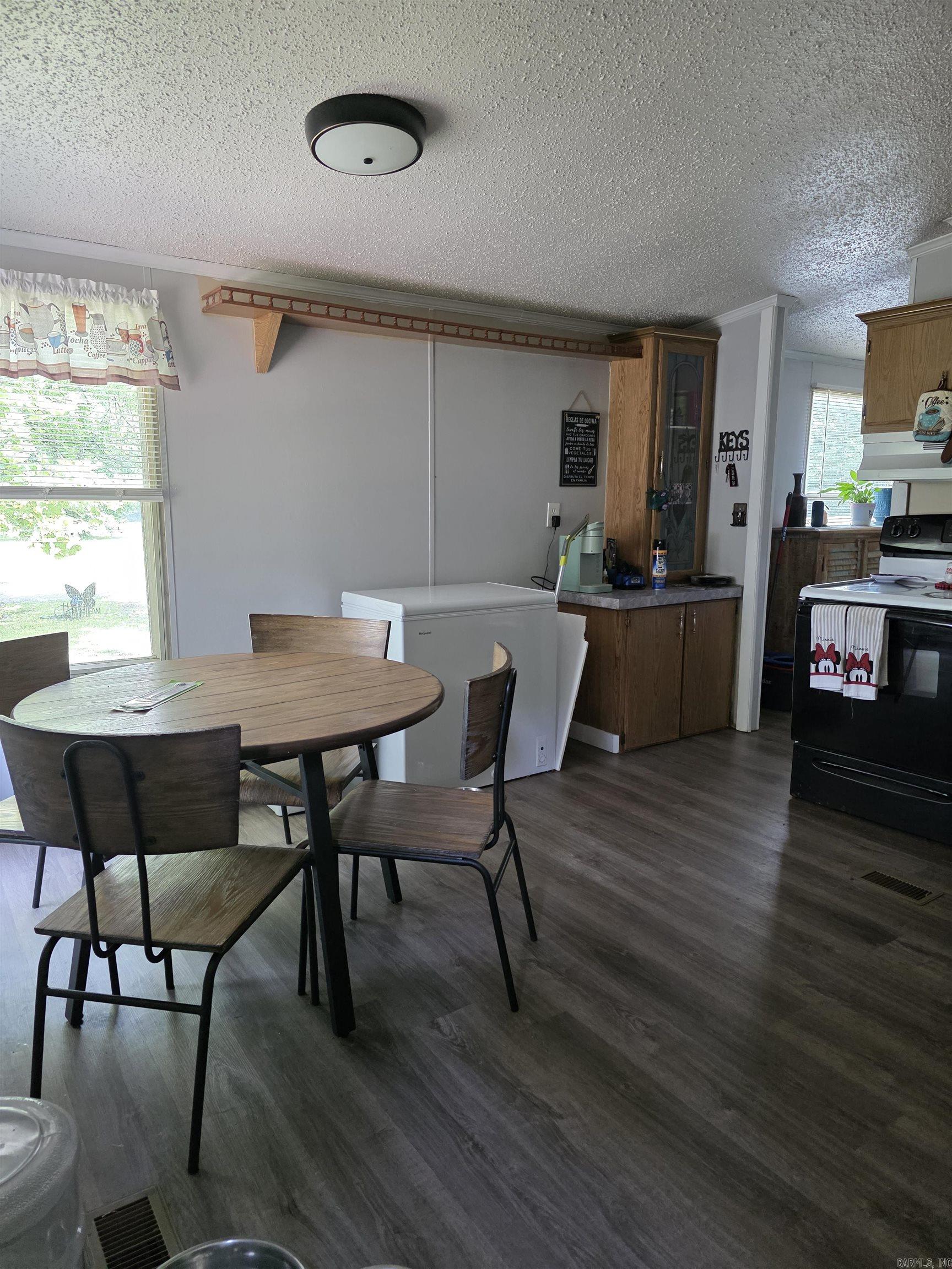 203  Playmore  Lonsdale, AR