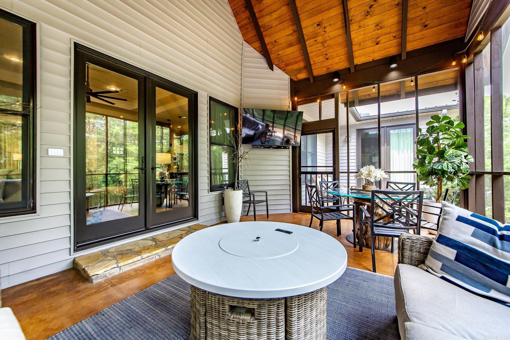 43  Mike's  Heber Springs, AR