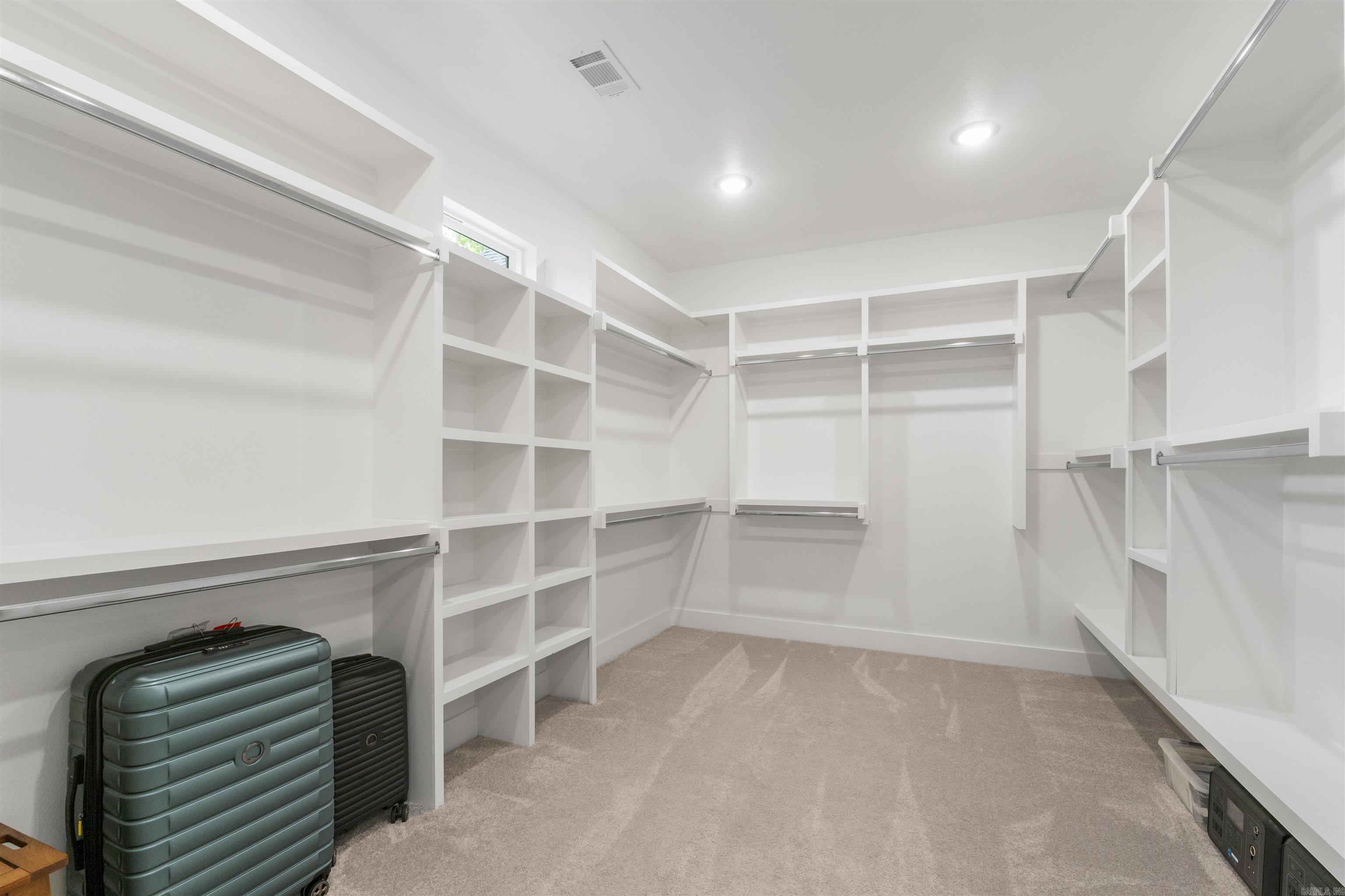 7056  Hannah  Benton, AR