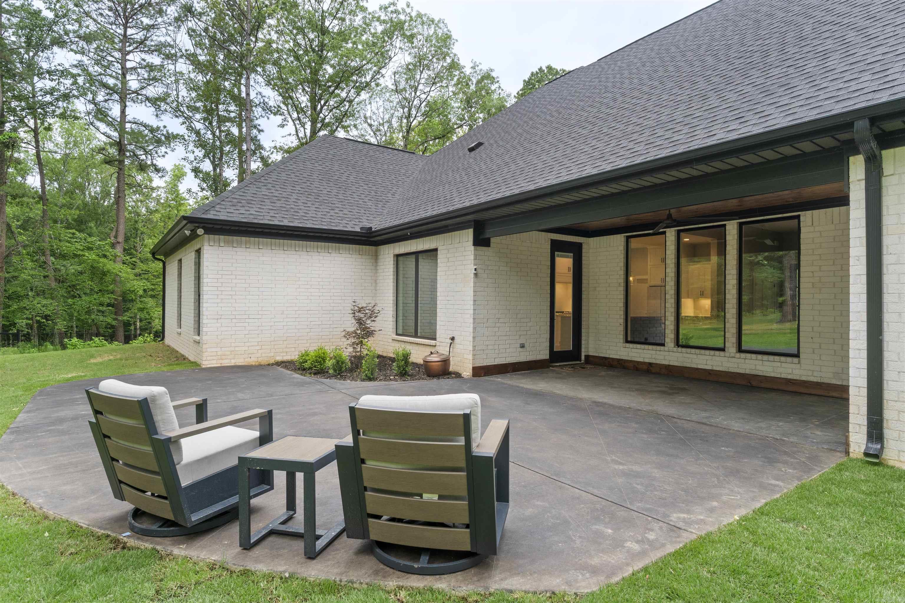 7056  Hannah  Benton, AR