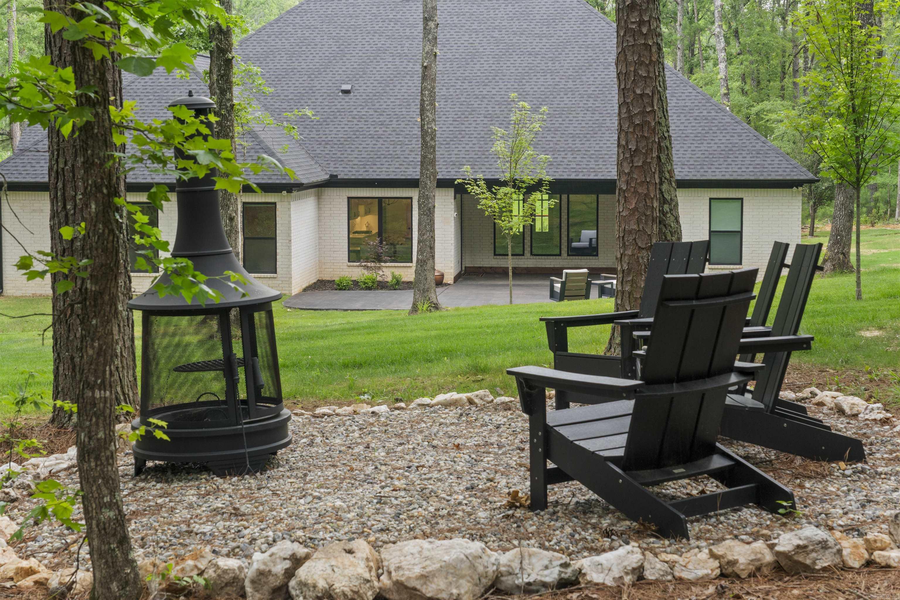7056  Hannah  Benton, AR
