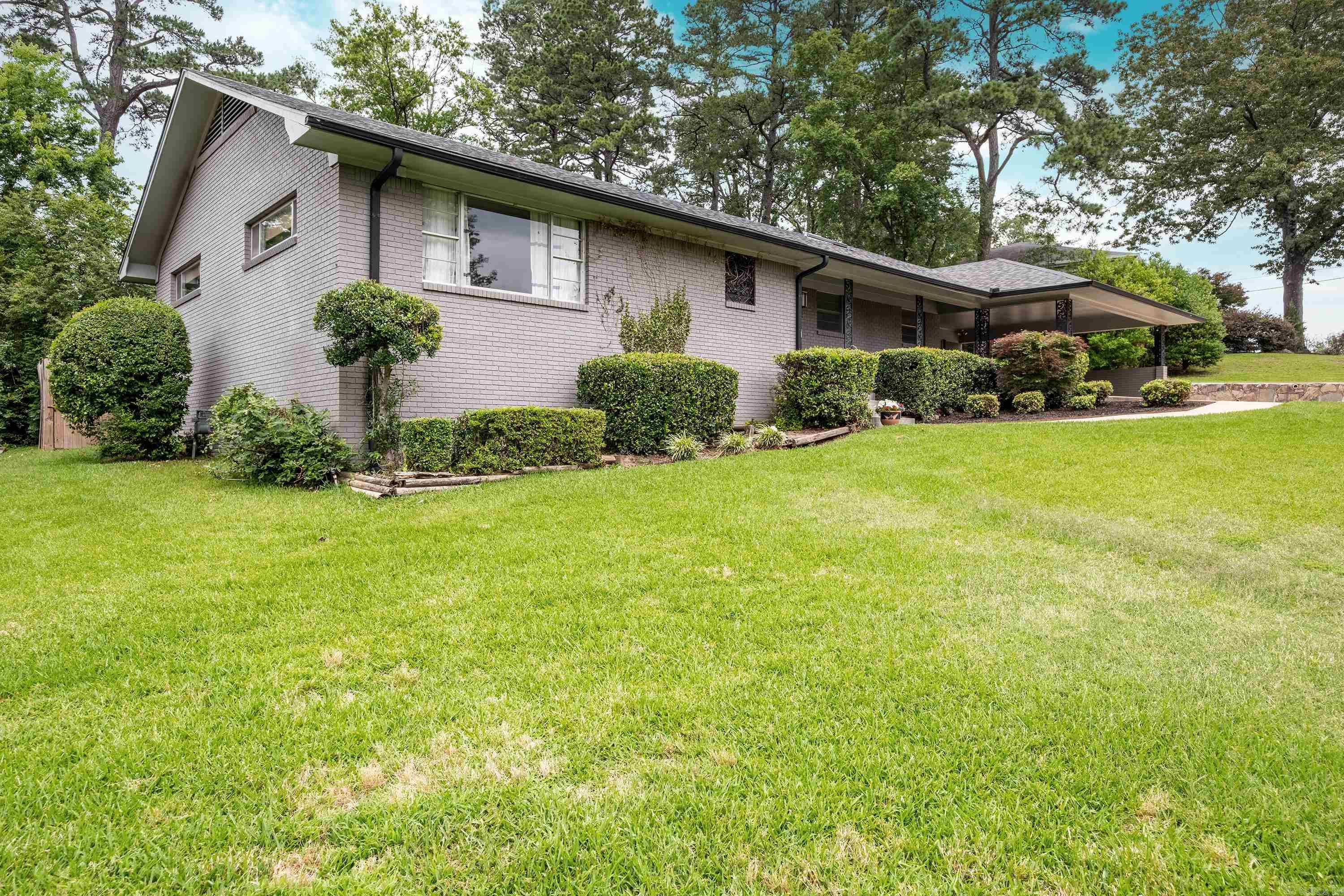 204 N Plaza  Little Rock, AR