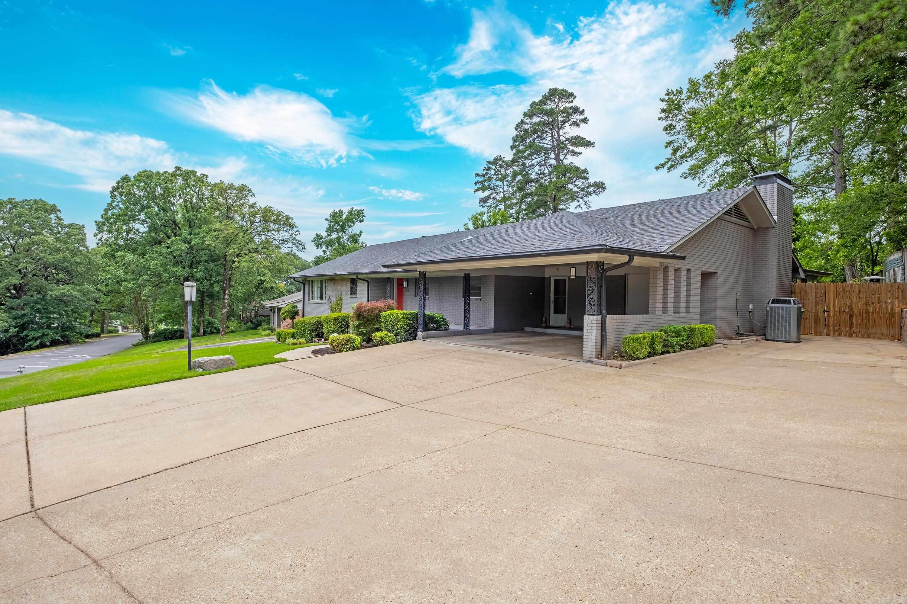 204 N Plaza  Little Rock, AR