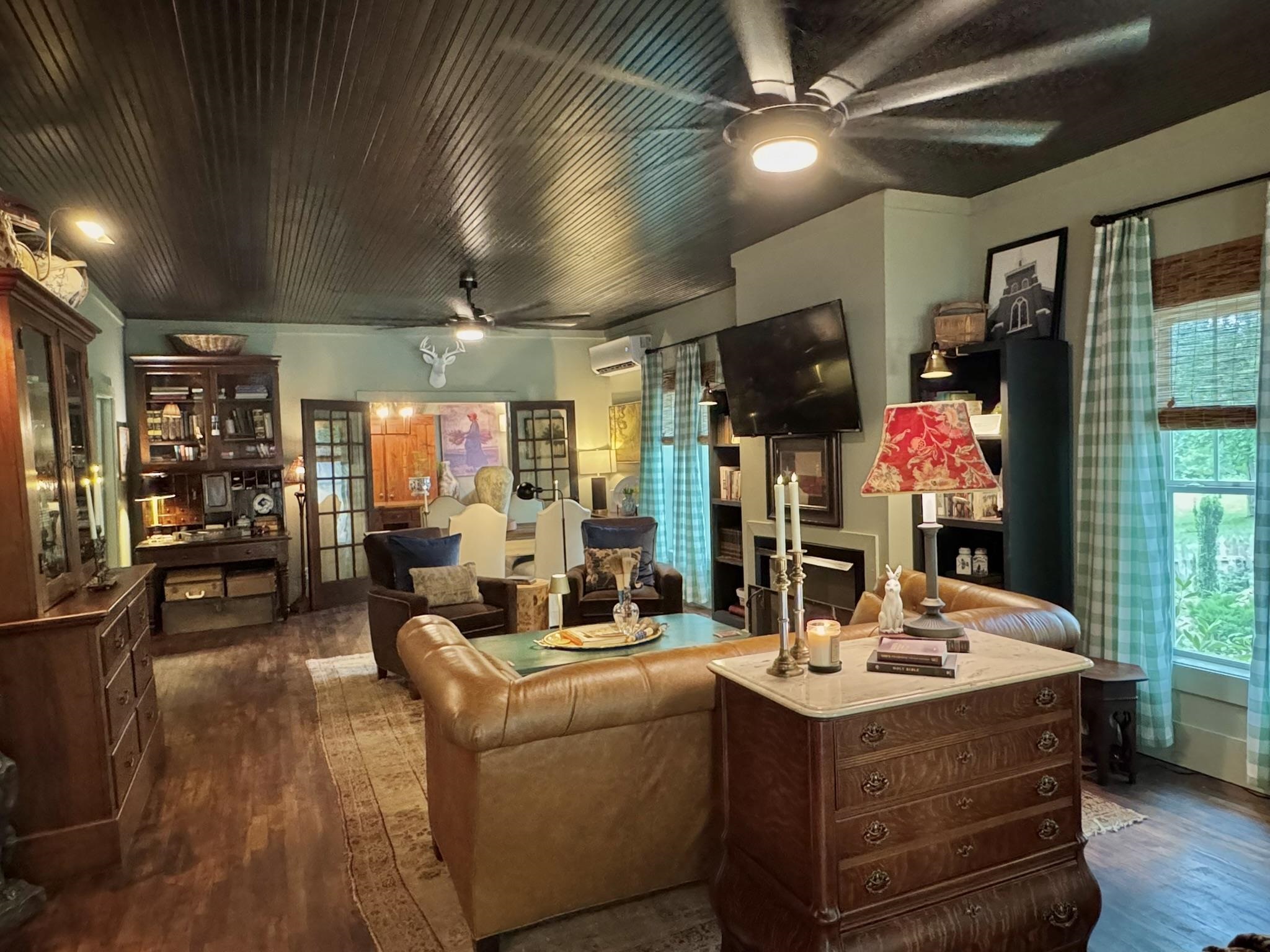 2645  Jumbo Road  Melbourne, AR