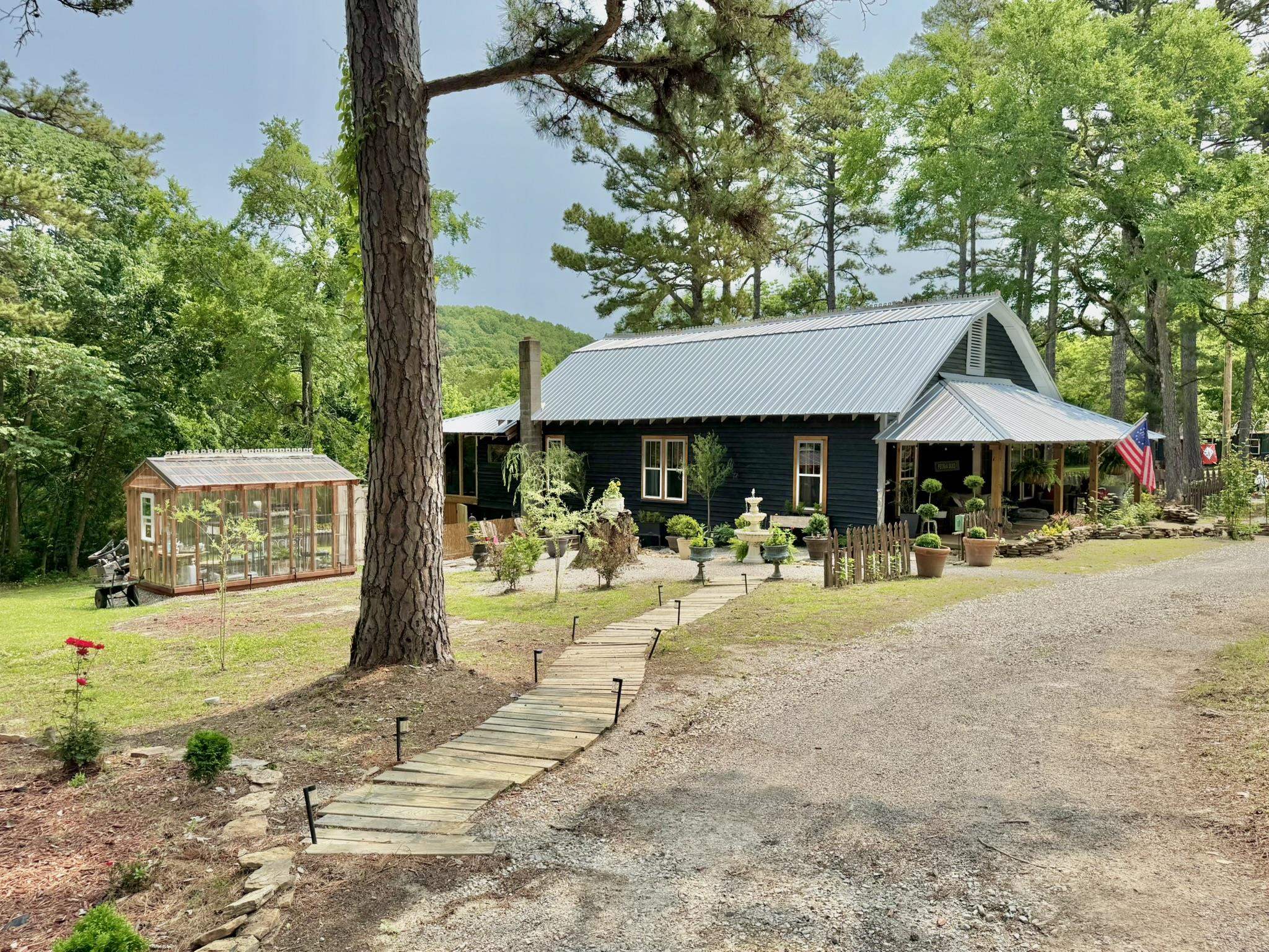 2645  Jumbo Road  Melbourne, AR