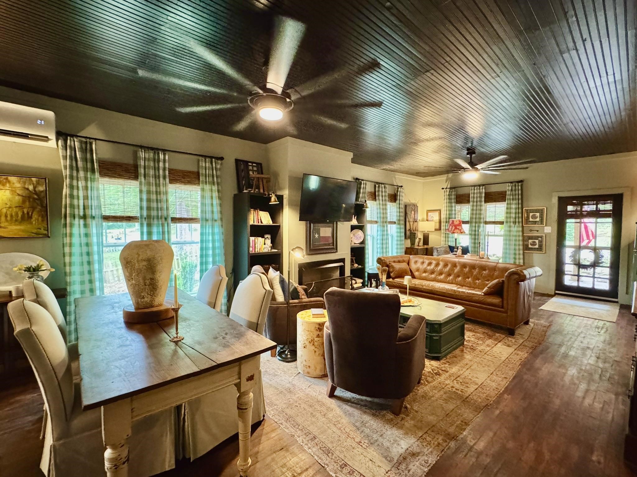 2645  Jumbo Road  Melbourne, AR