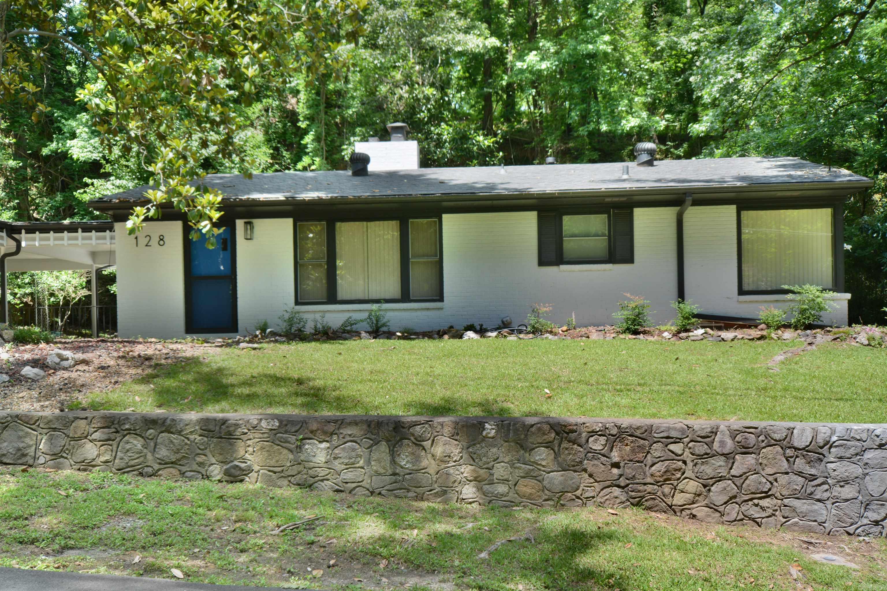 128  COVE  Hot Springs, AR