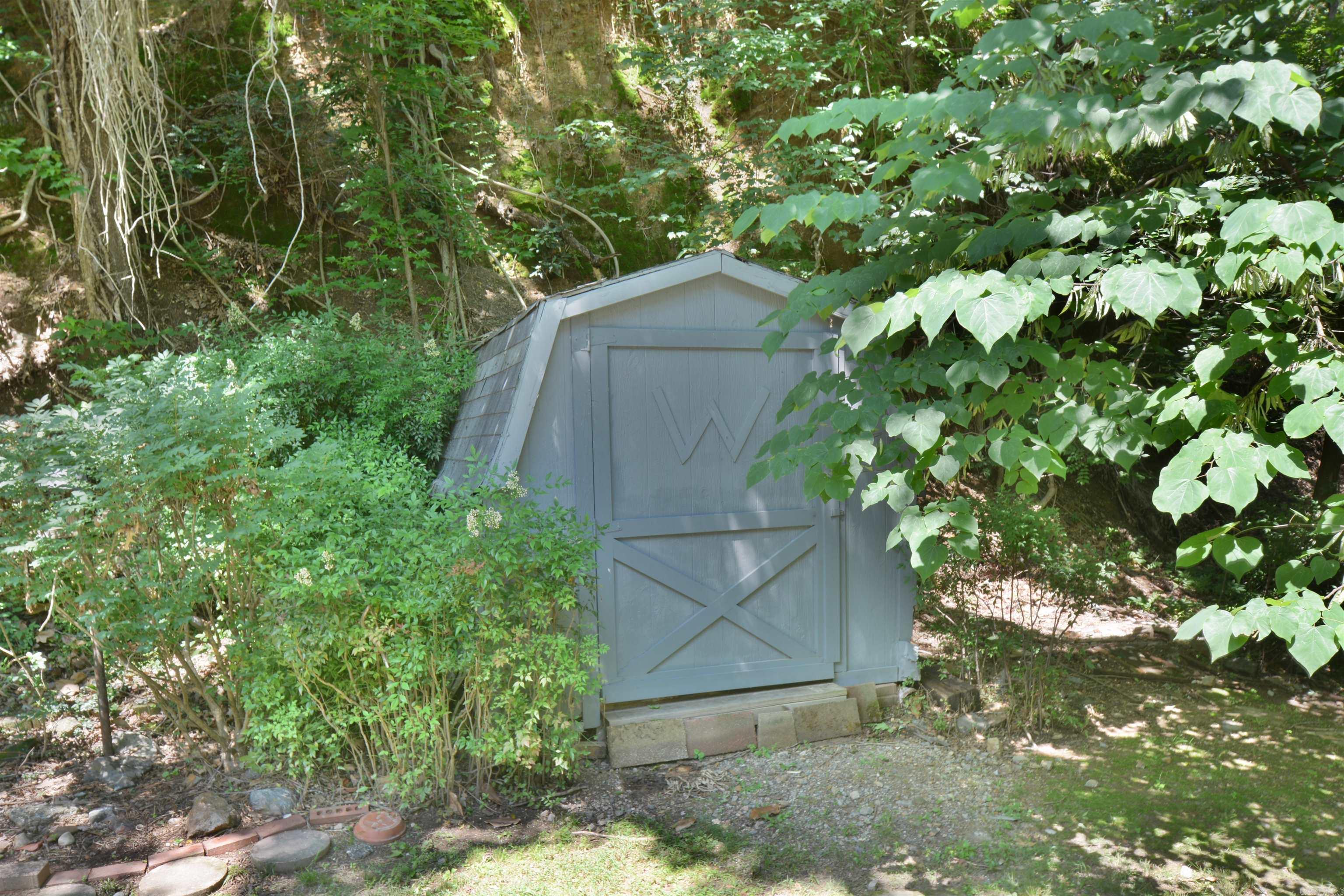 128  COVE  Hot Springs, AR