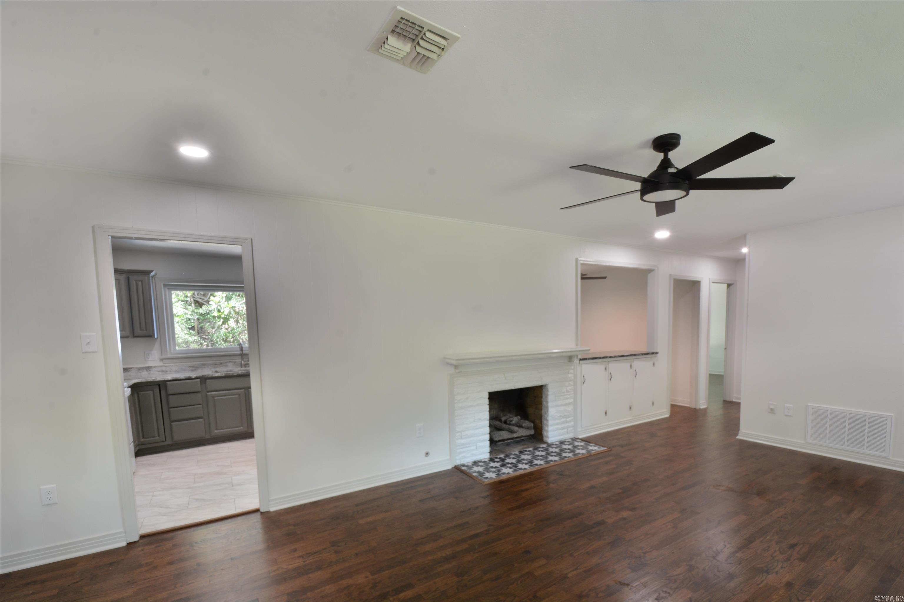 128  COVE  Hot Springs, AR