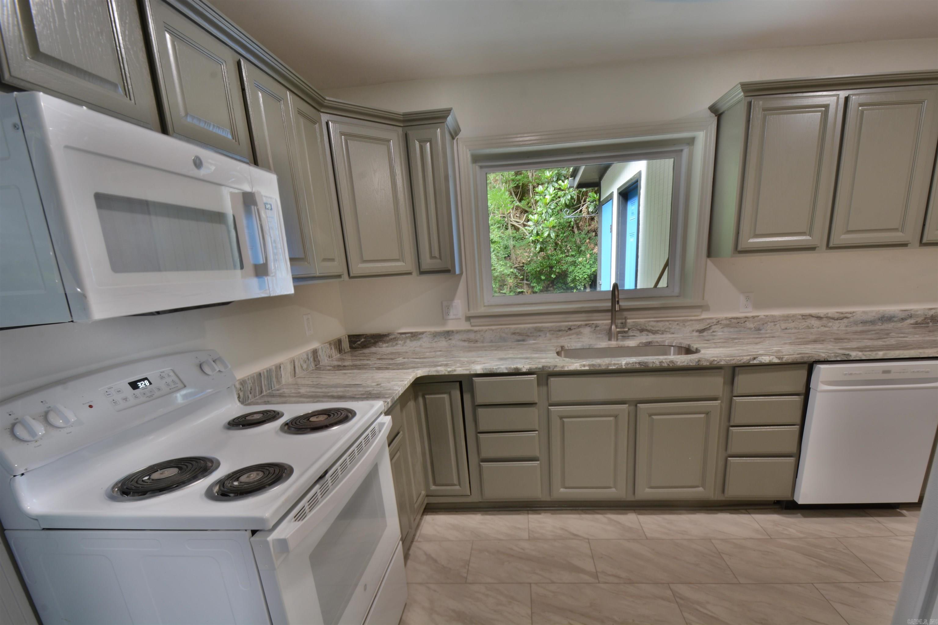 128  COVE  Hot Springs, AR