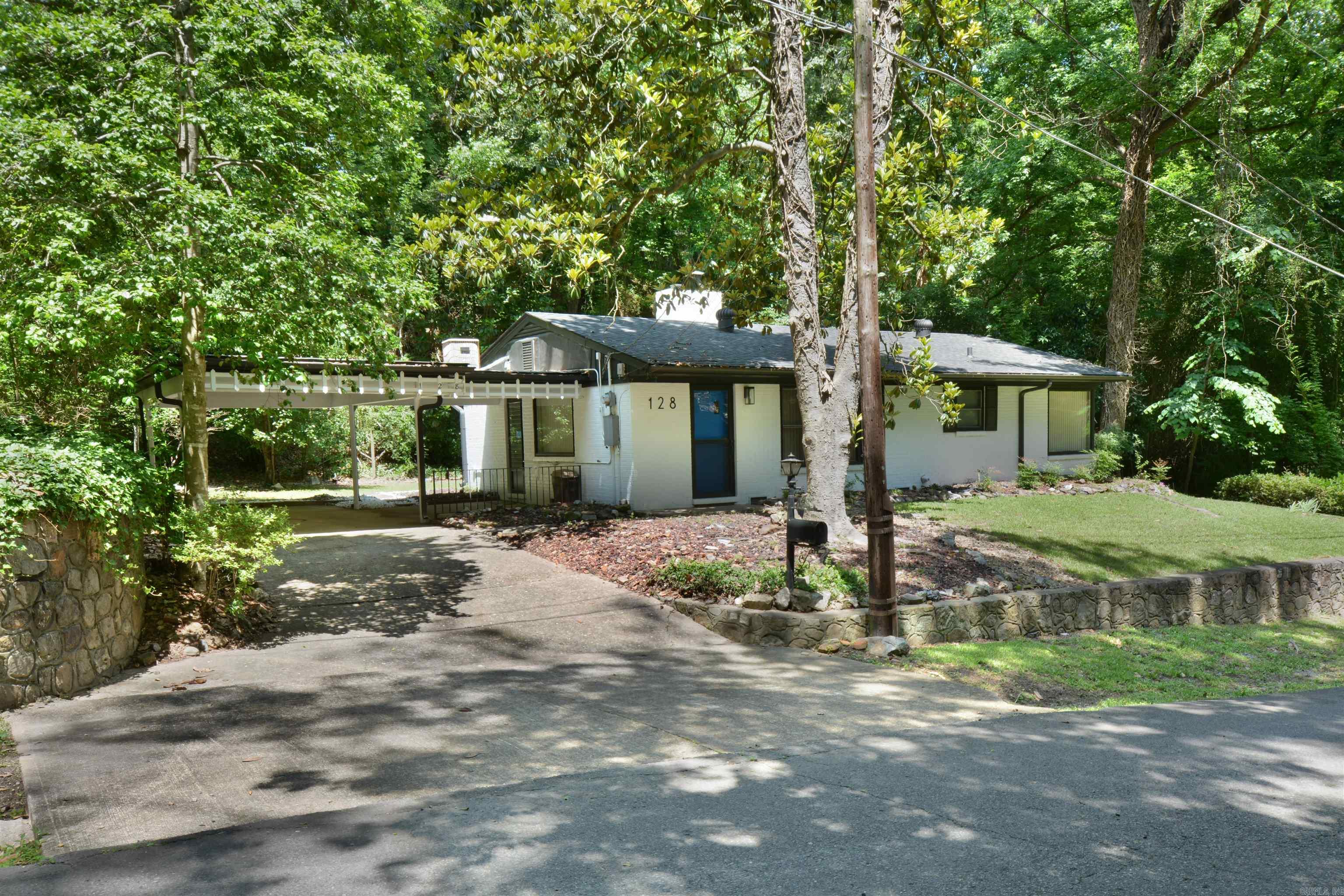 128  COVE  Hot Springs, AR