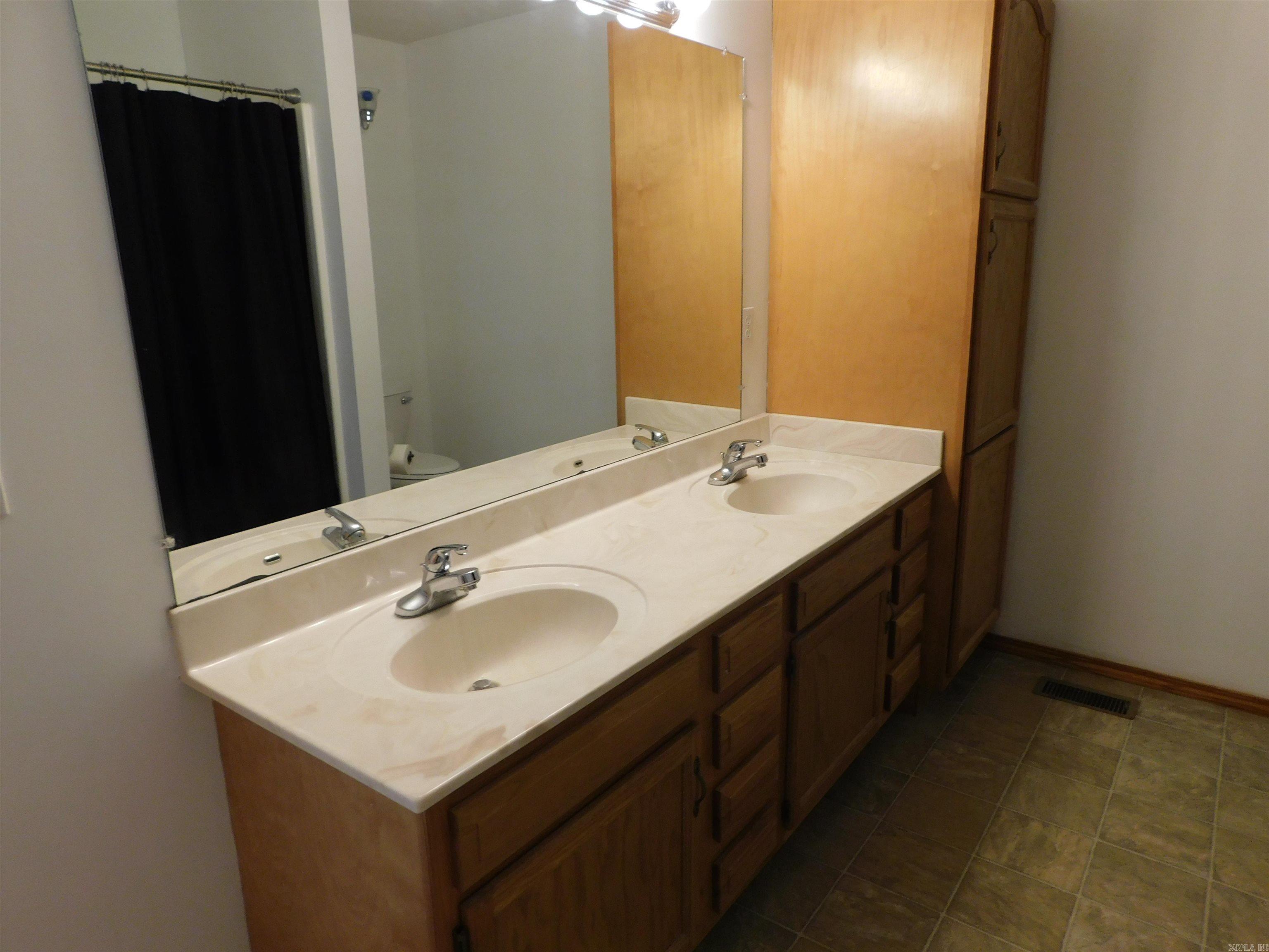 384  Robinhood Circle  Mountain Home, AR