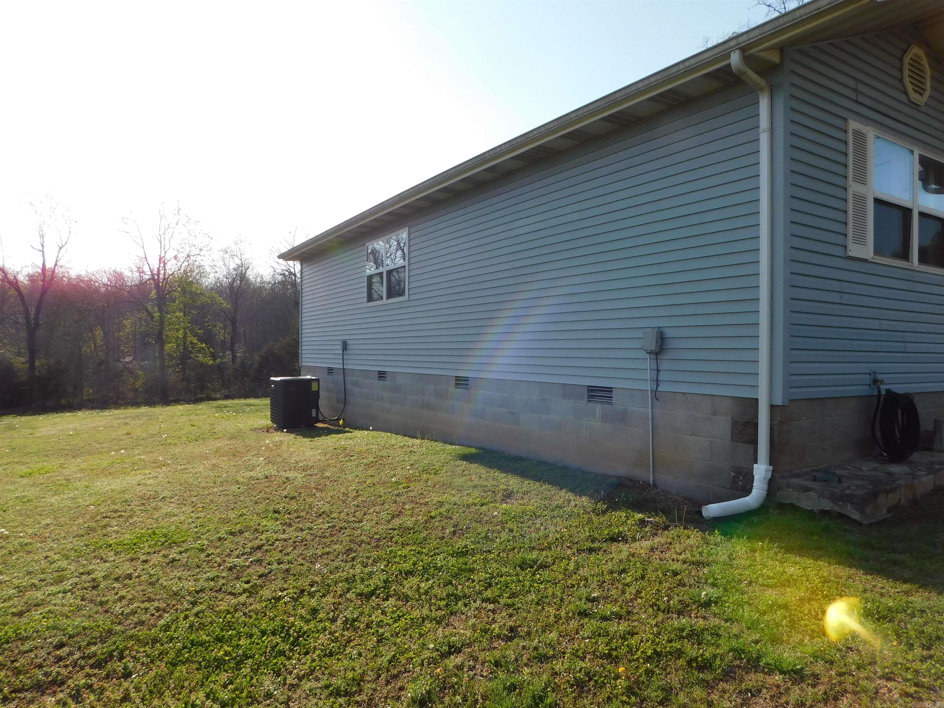 384  Robinhood Circle  Mountain Home, AR