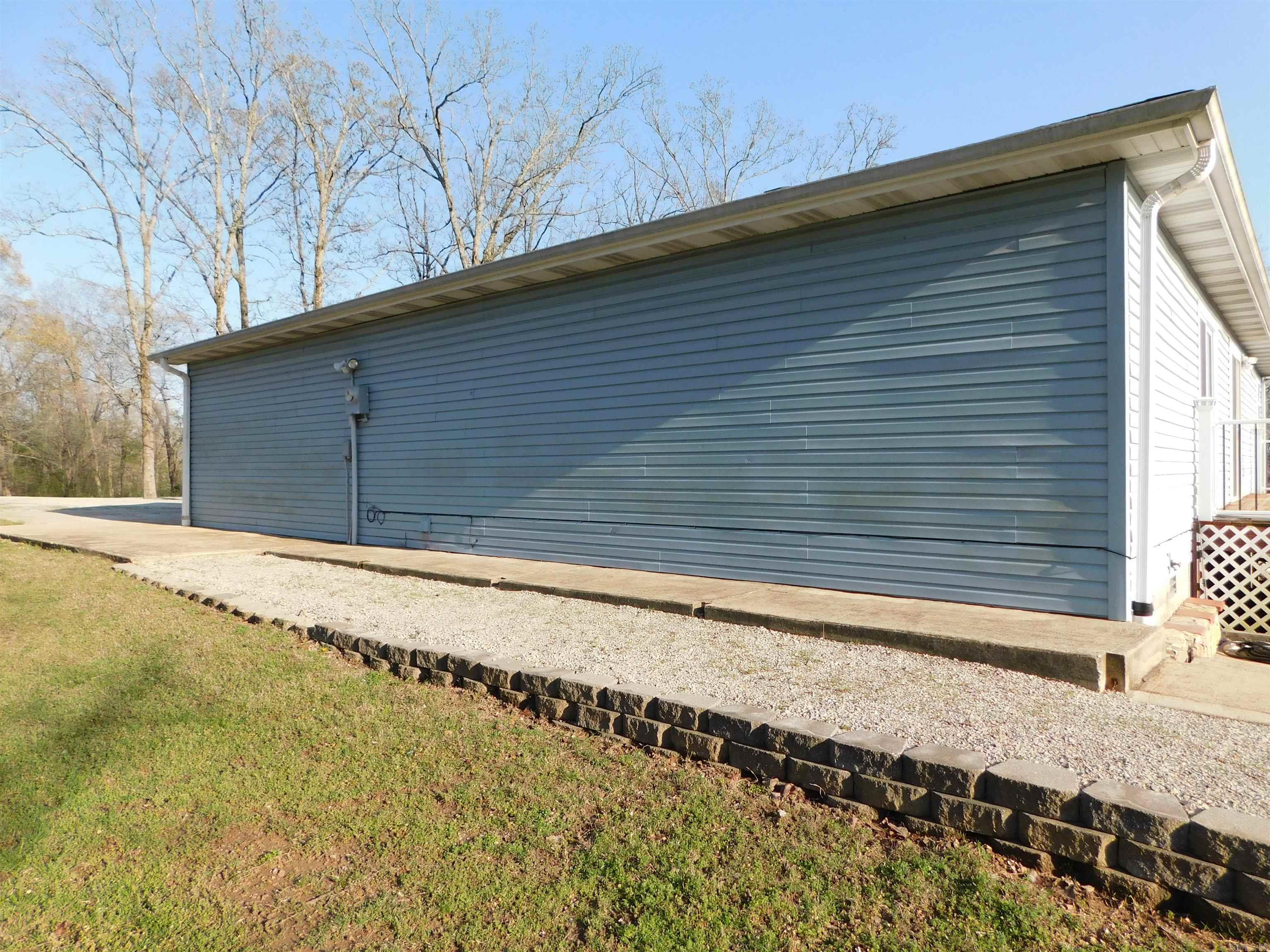 384  Robinhood Circle  Mountain Home, AR