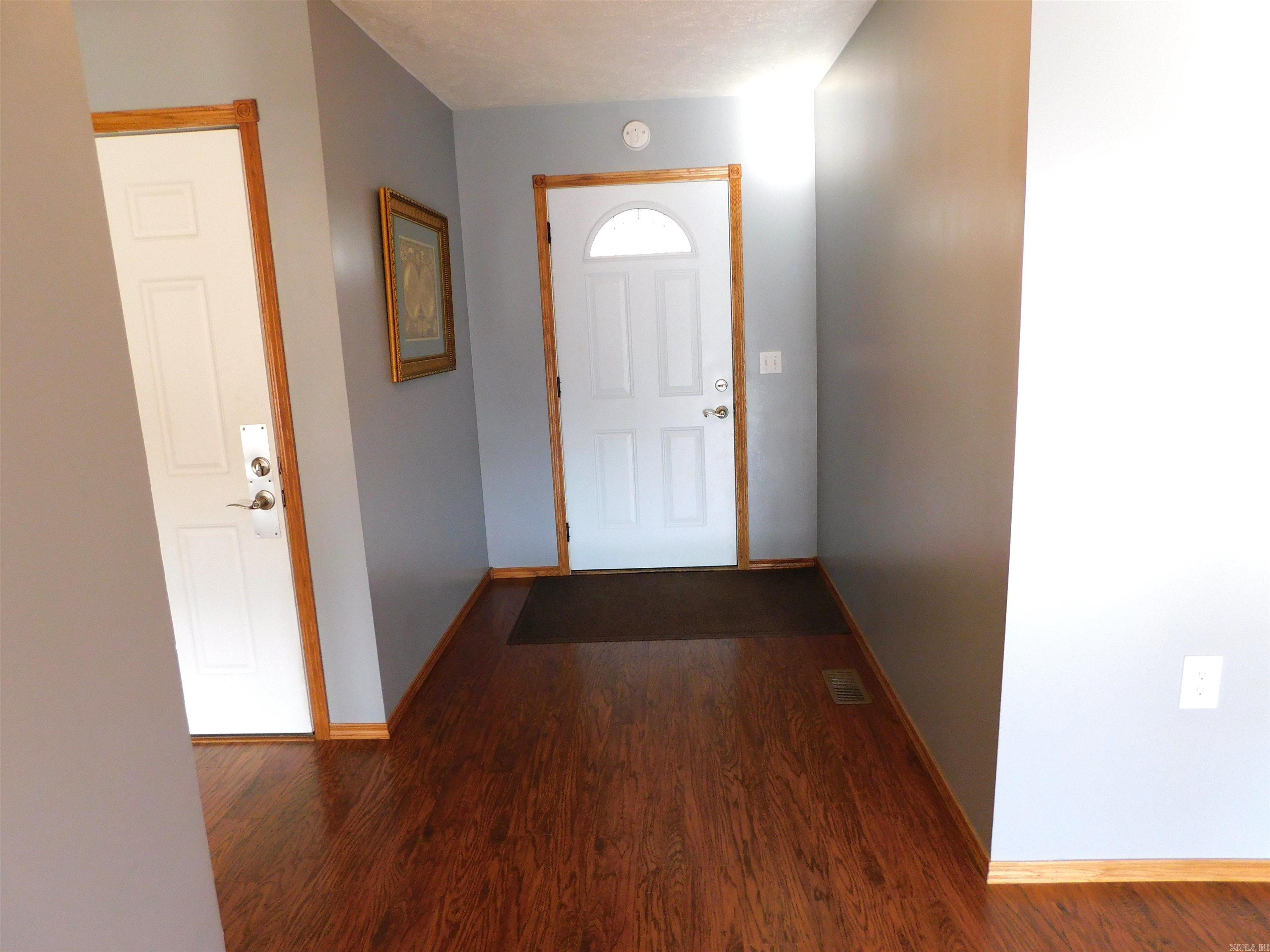 384  Robinhood Circle  Mountain Home, AR