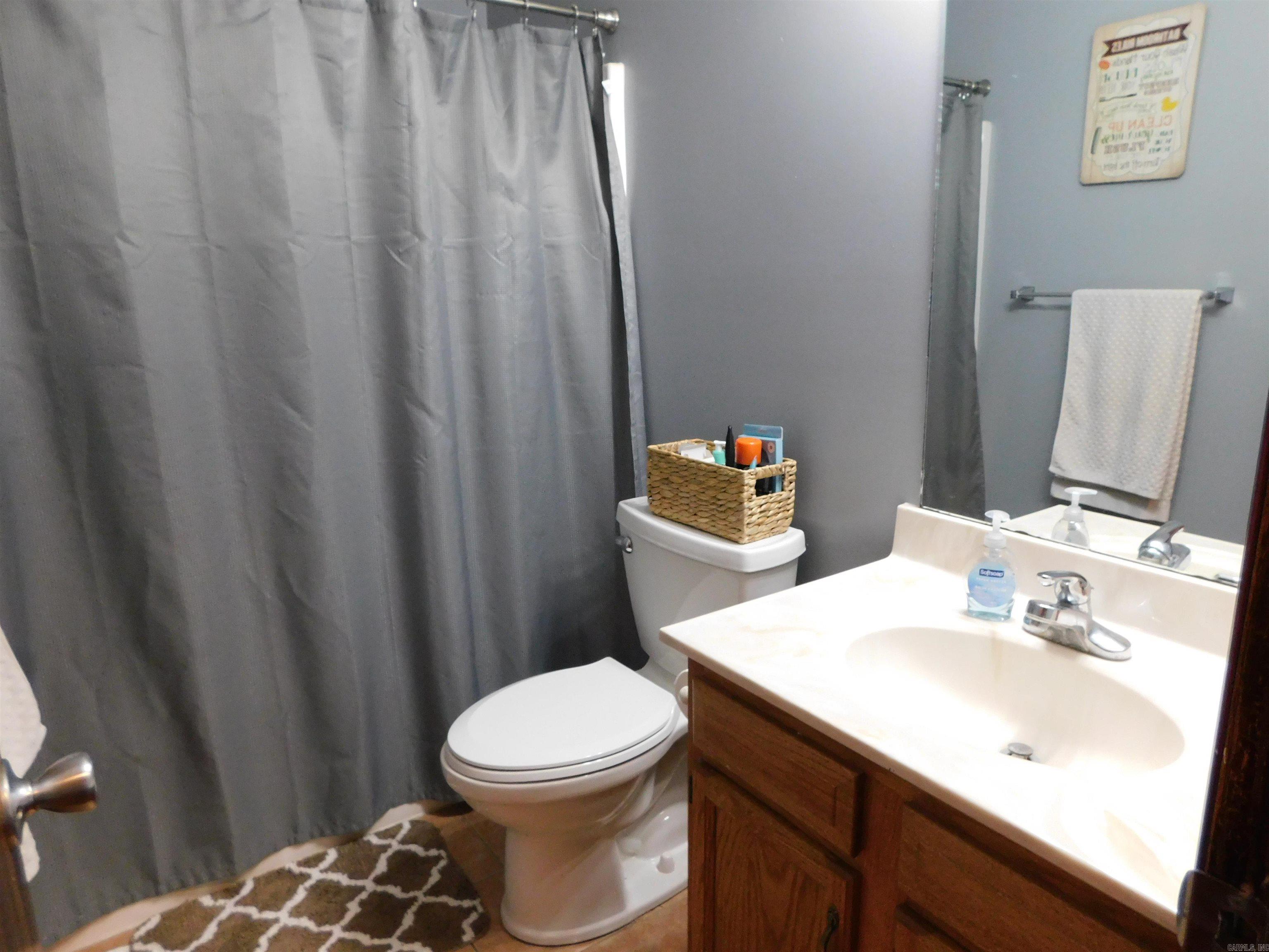 384  Robinhood Circle  Mountain Home, AR