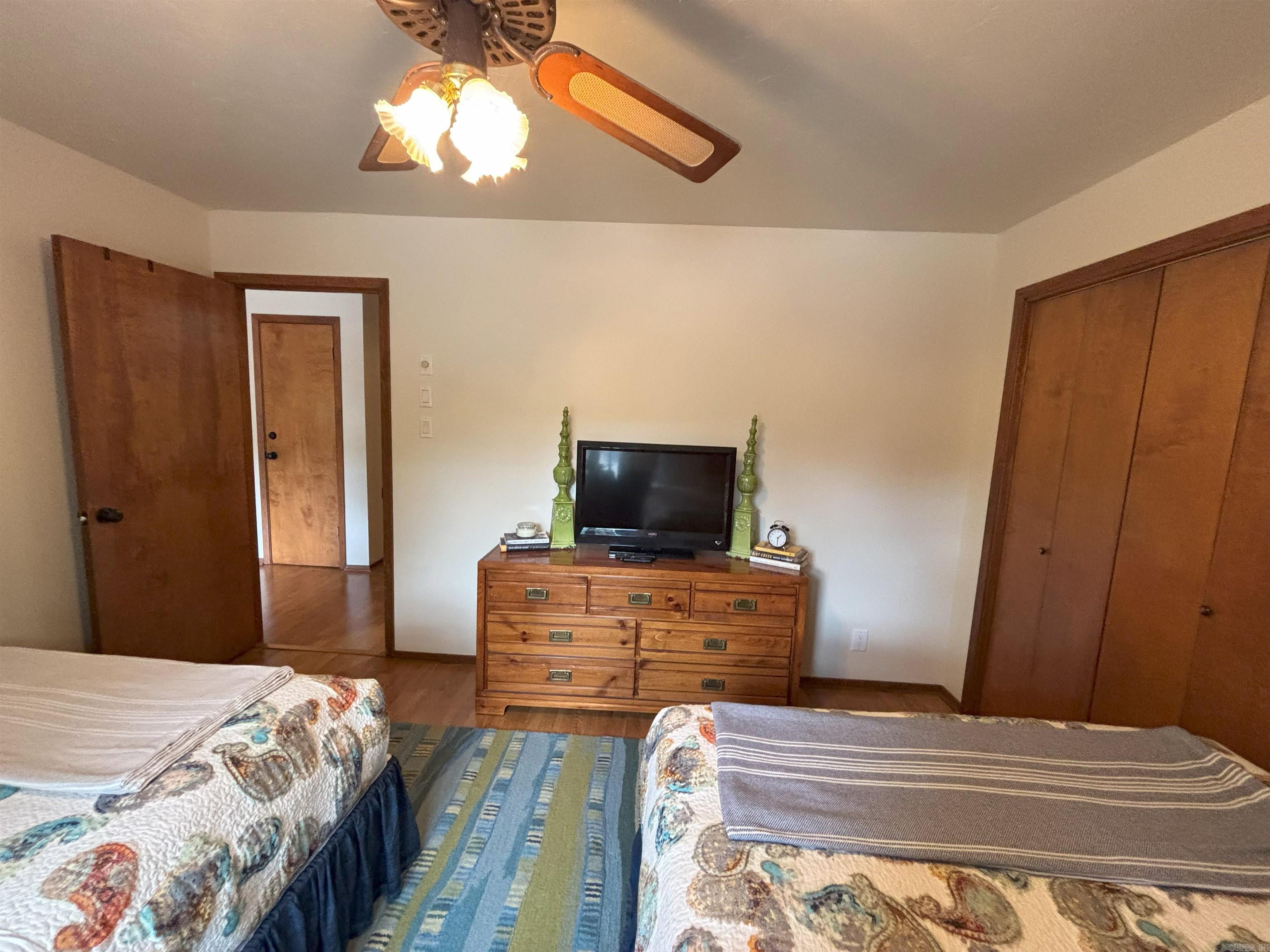 36C  Peninsula  Mount Ida, AR